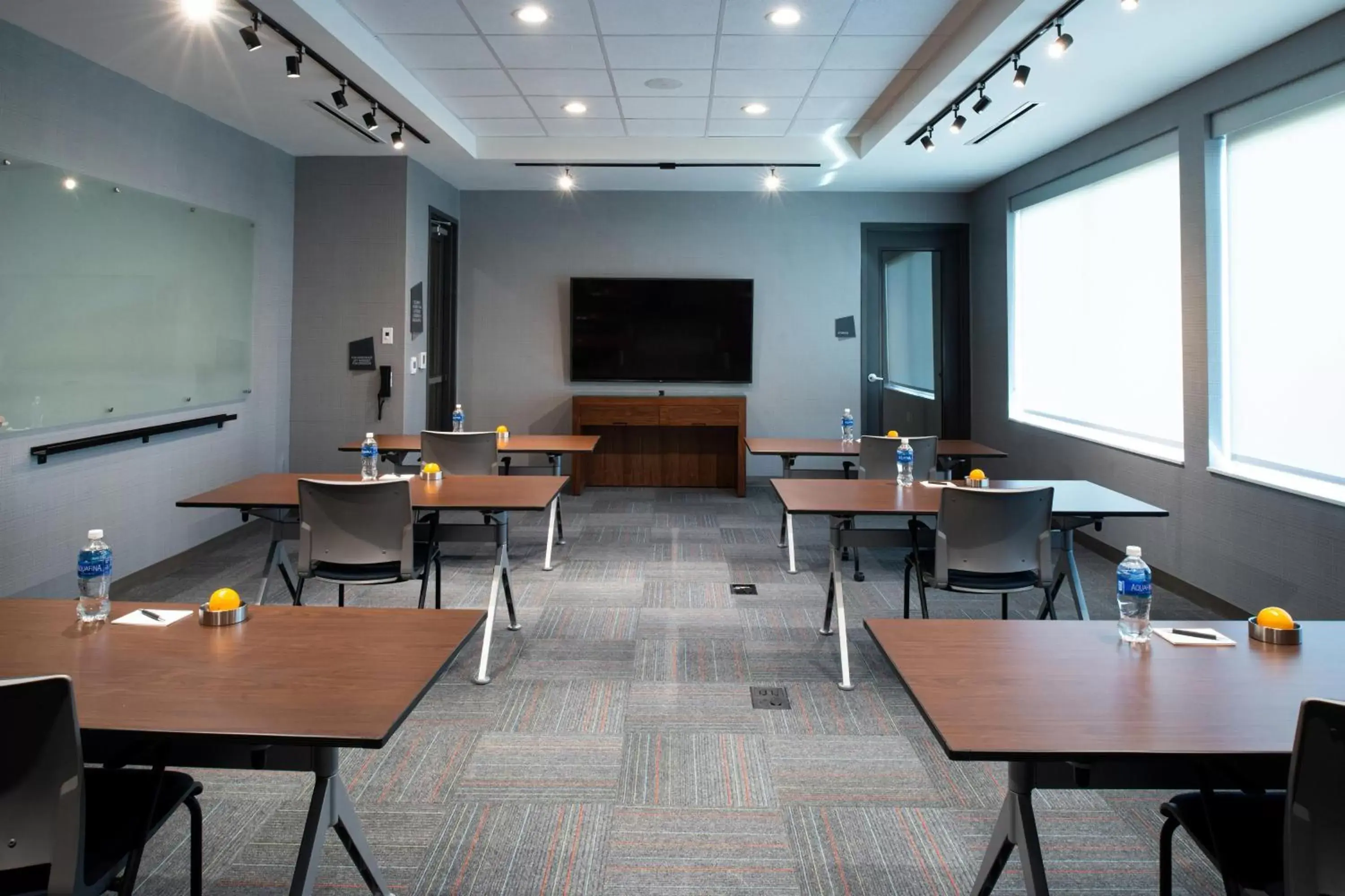 Meeting/conference room in Aloft North Kansas City