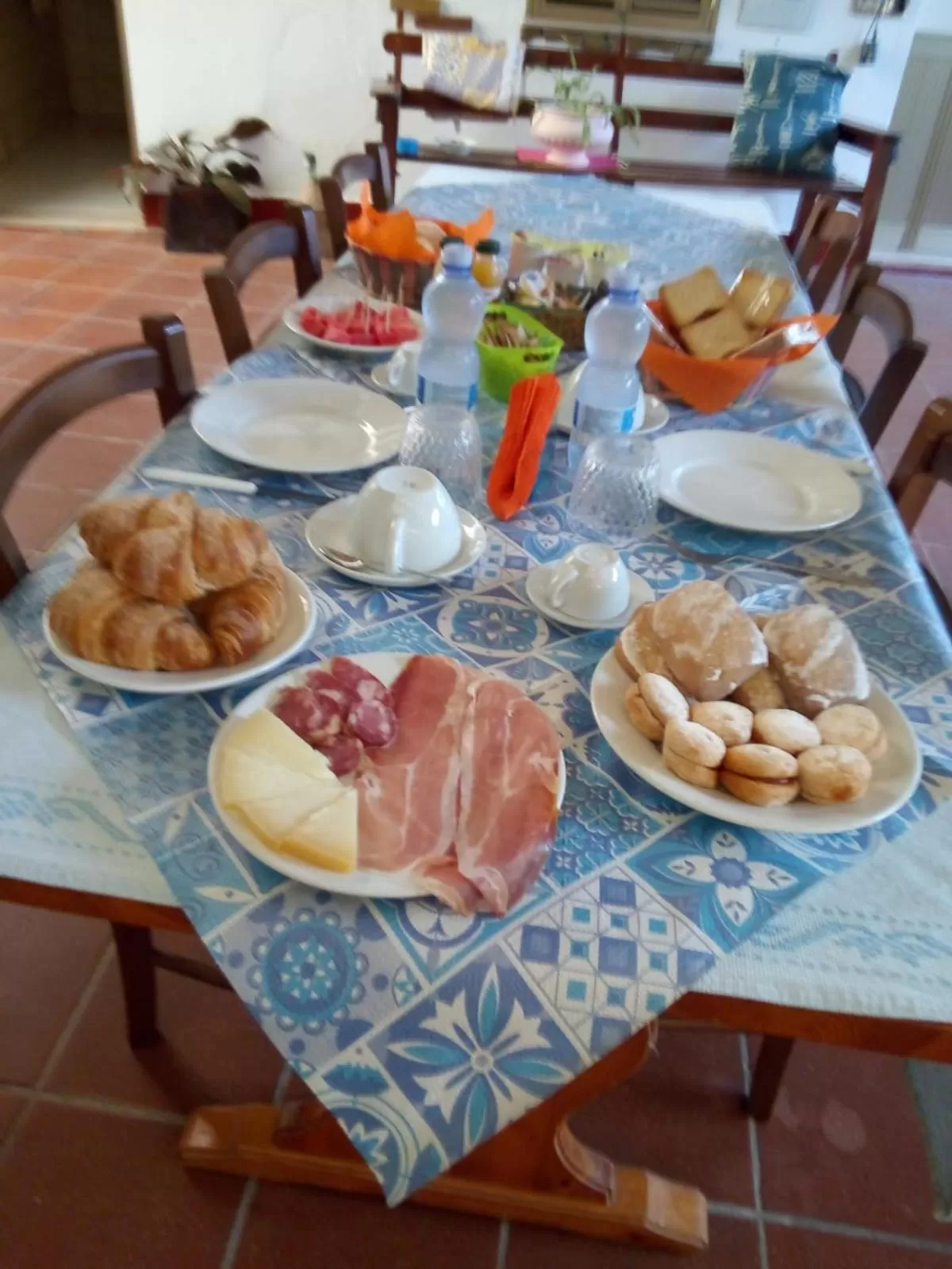 Breakfast in Bed & Breakfast Paui