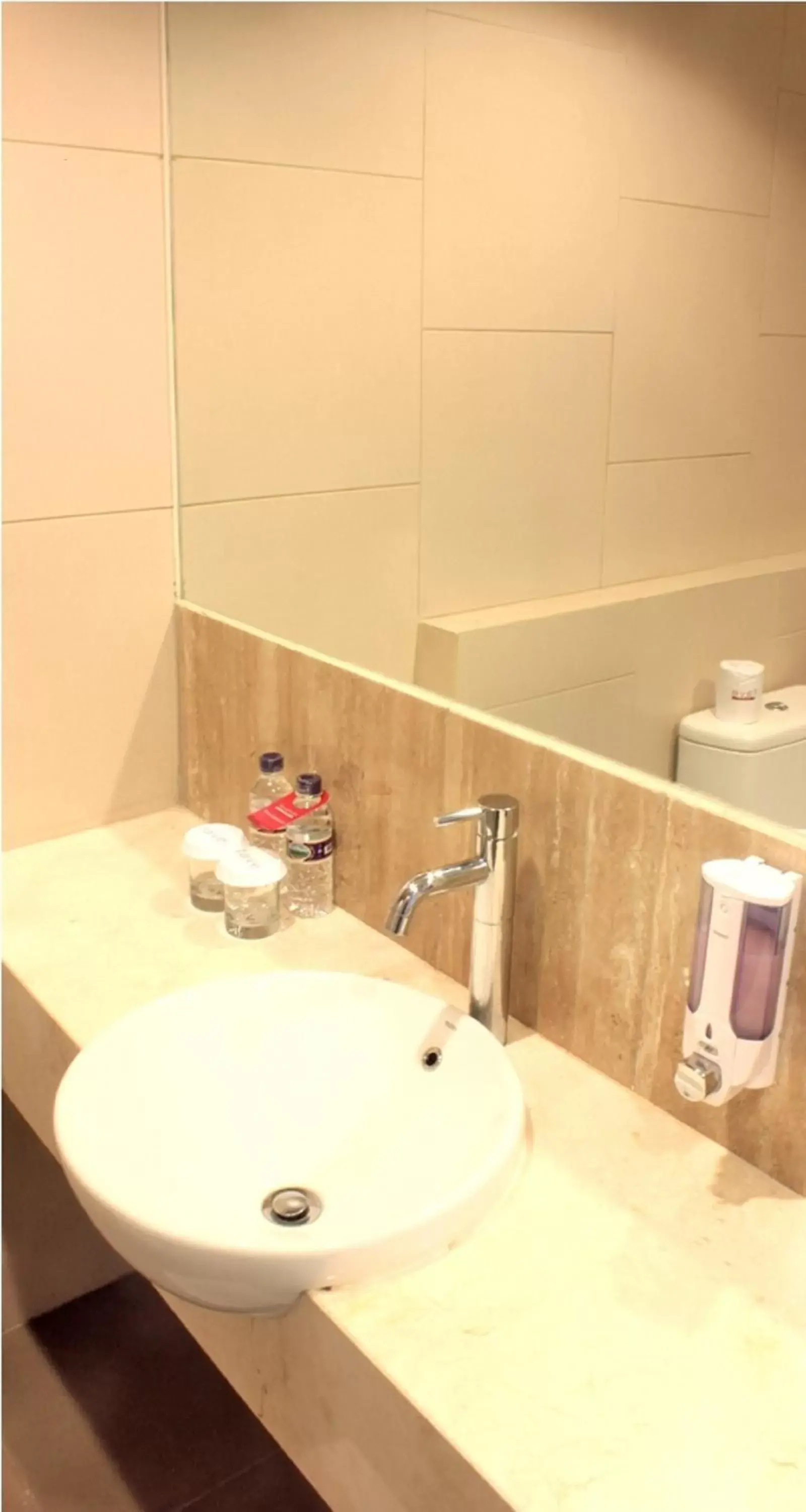 Bathroom in favehotel Pluit Junction