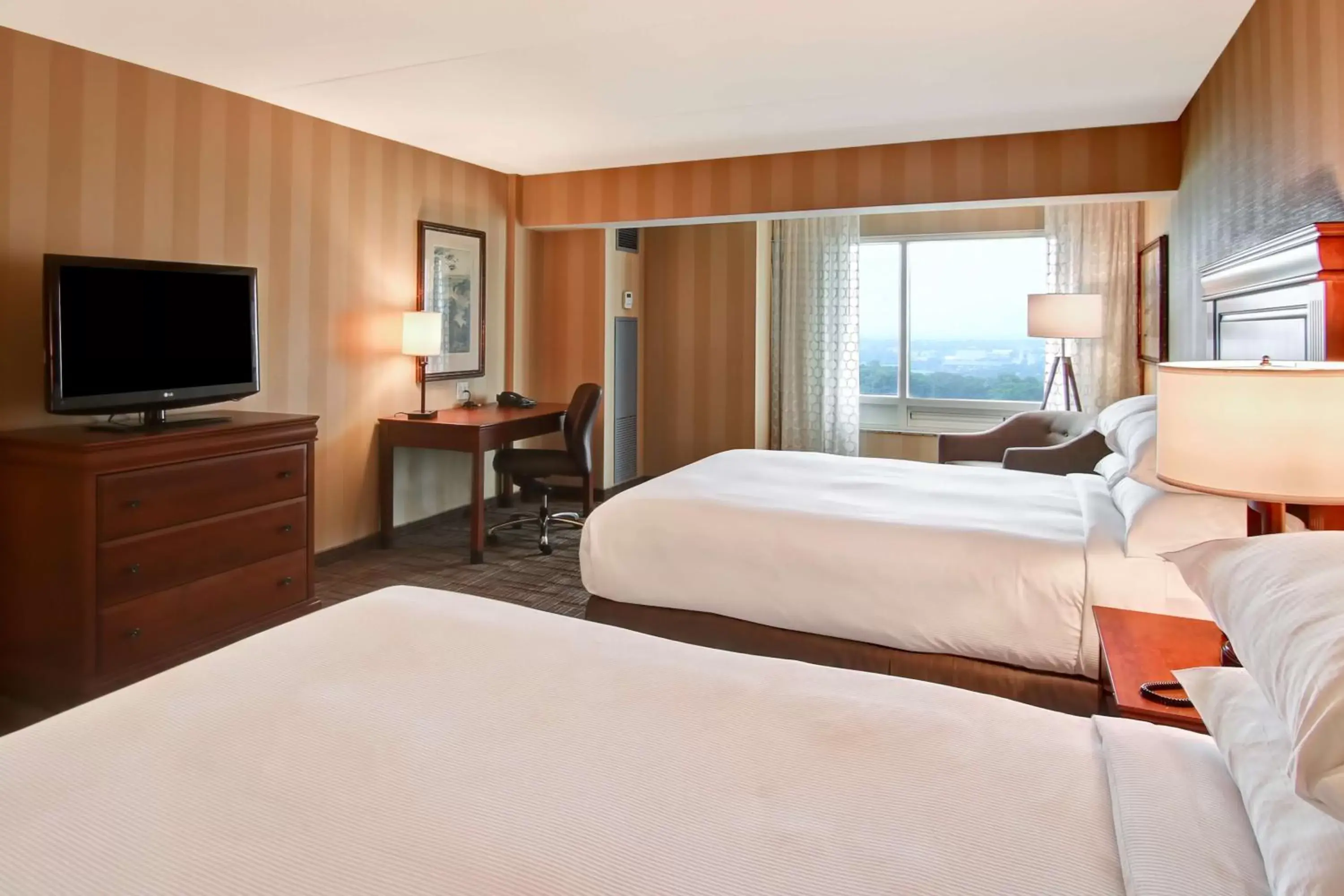 Bedroom, Bed in DoubleTree Fallsview Resort & Spa by Hilton - Niagara Falls