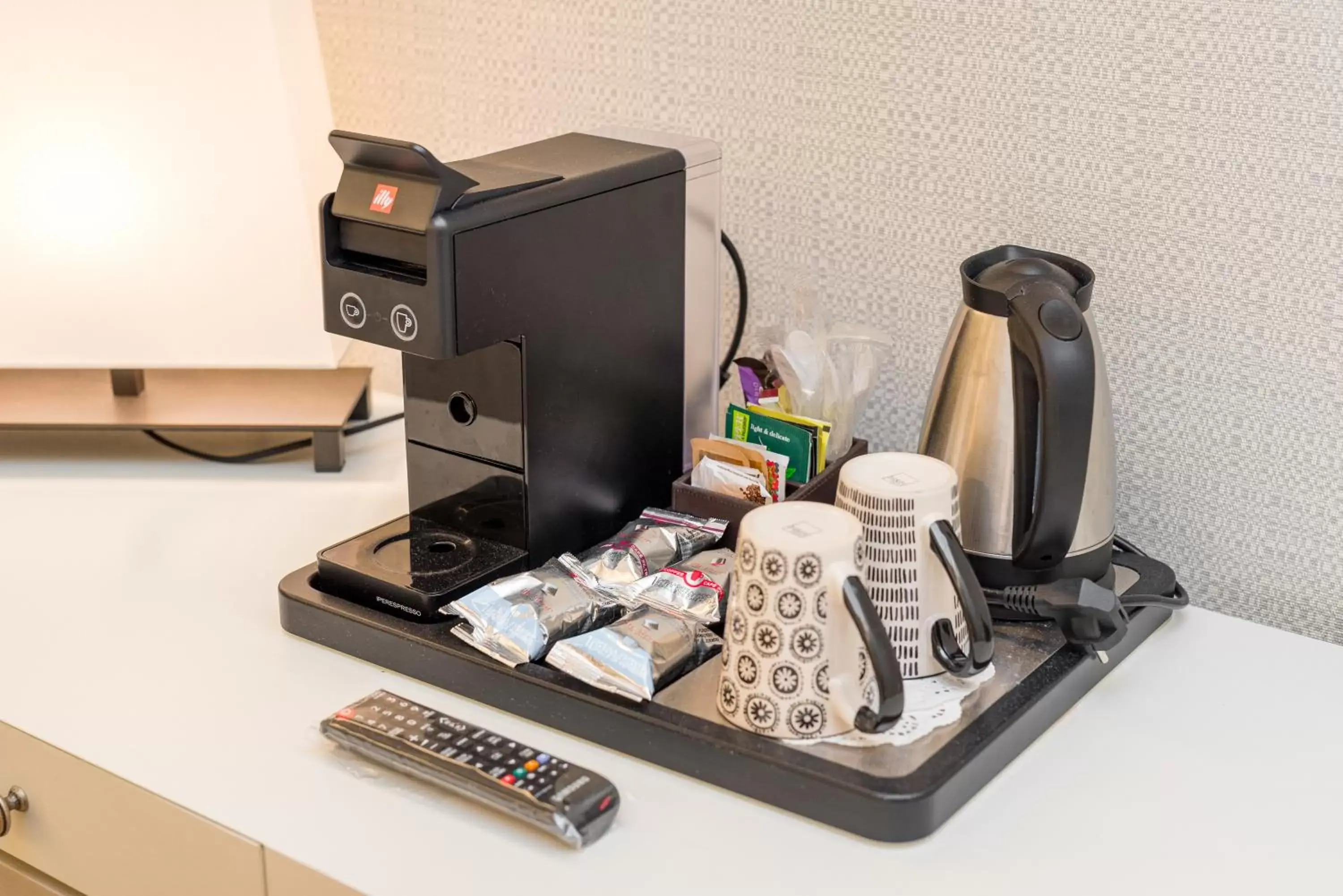 Coffee/Tea Facilities in Hotel Firenze e Continentale