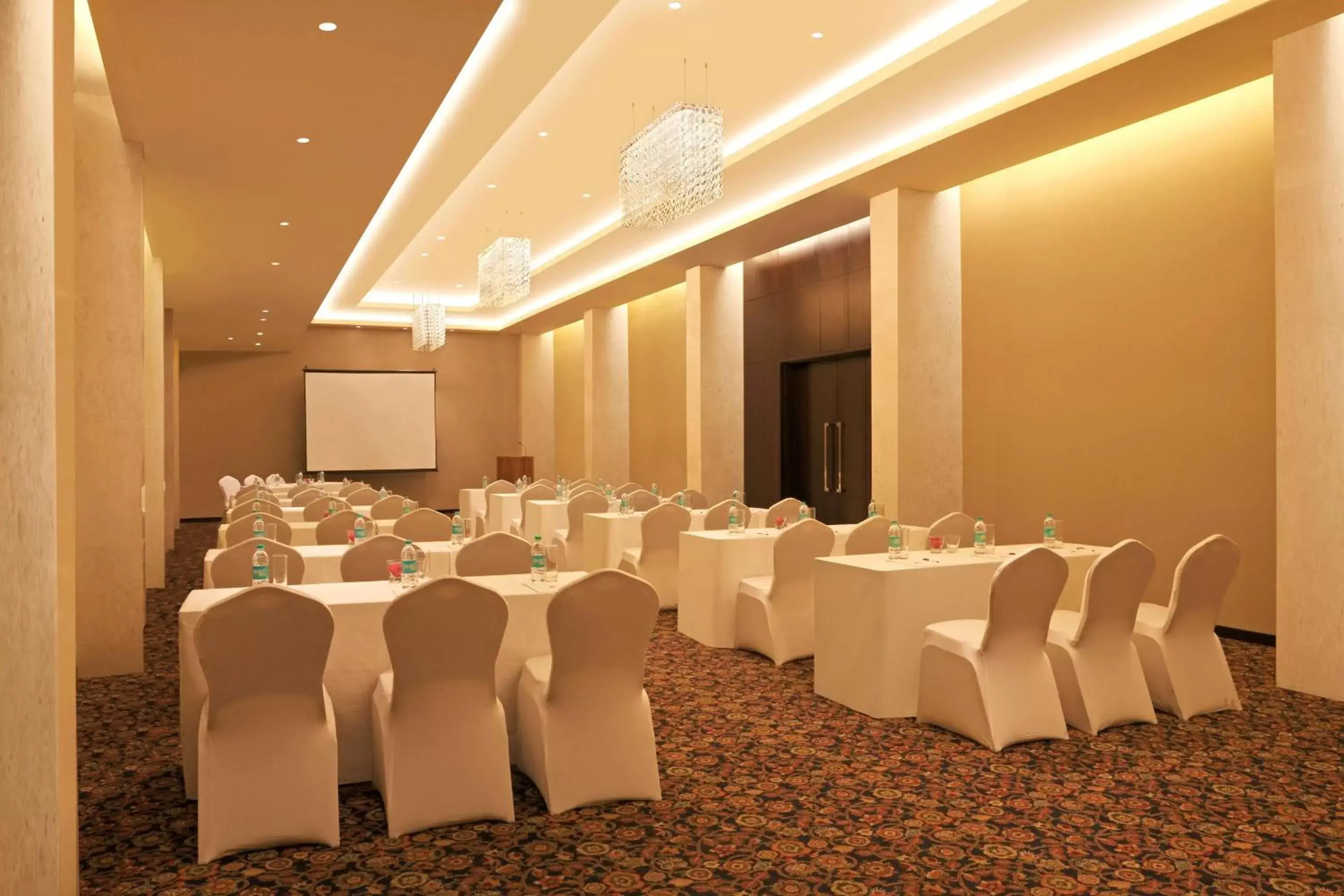 Meeting/conference room in DoubleTree By Hilton-Pune Chinchwad