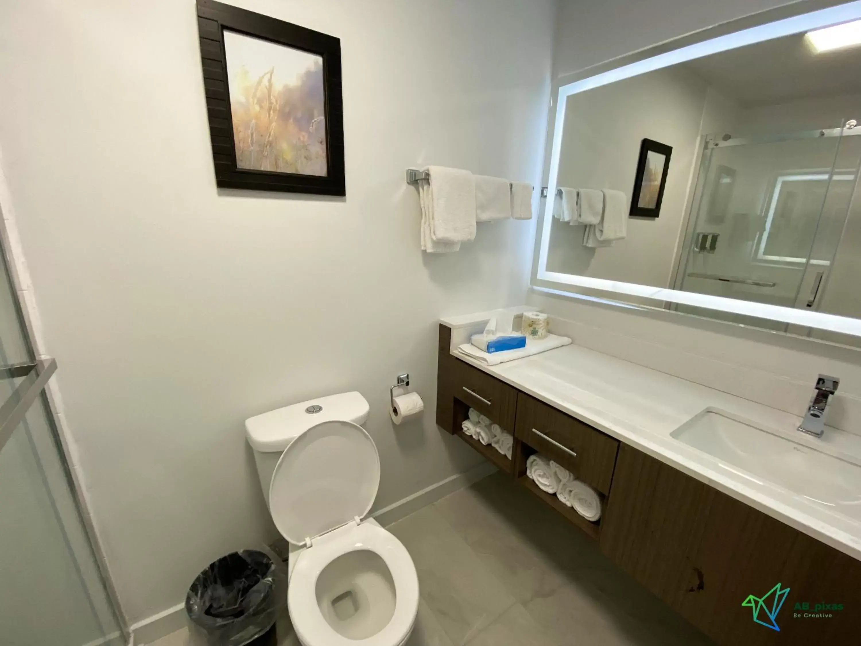 Bathroom in Glengarry Extended Stays