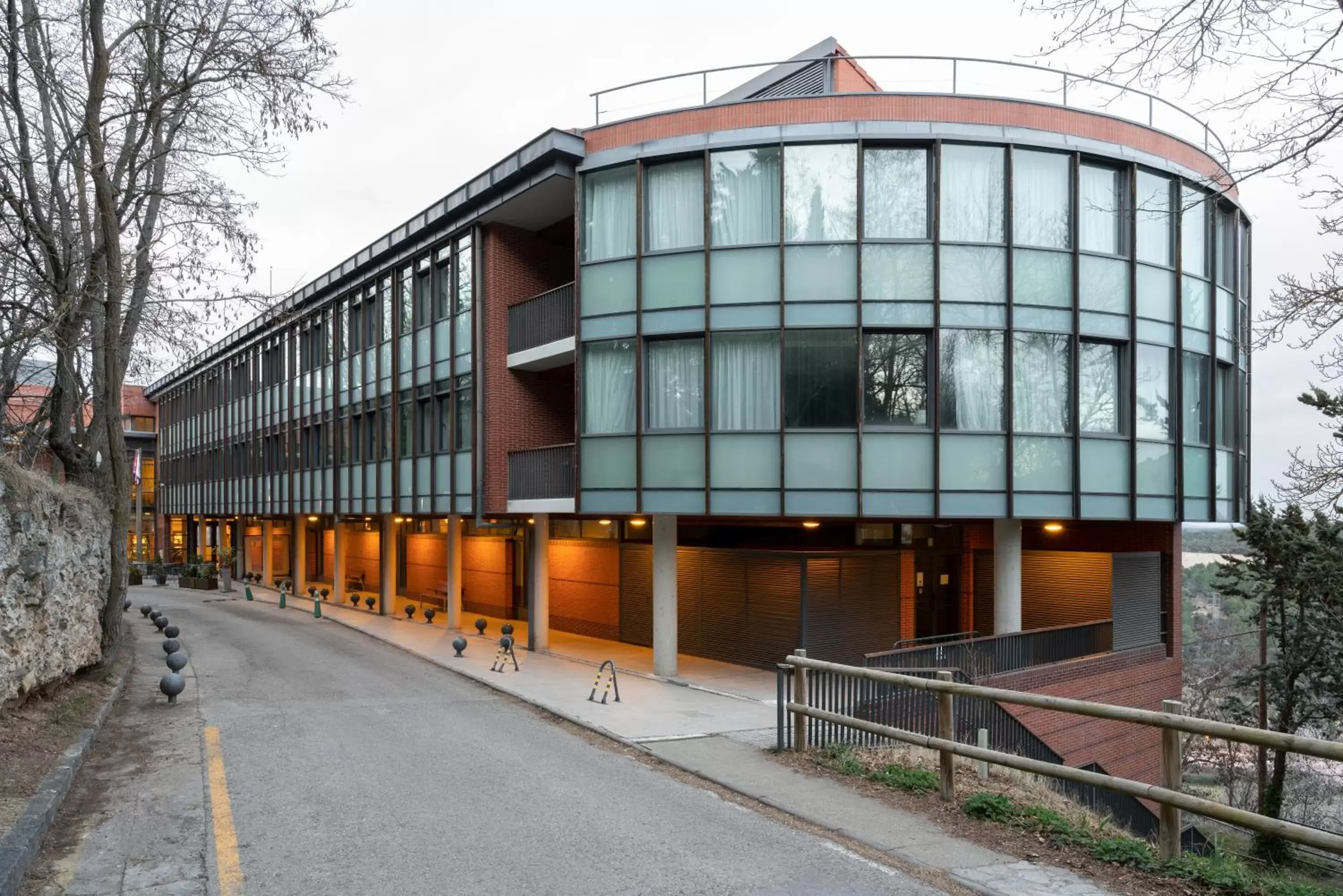 Property building in Parador de Soria Property building in Parador de Soria