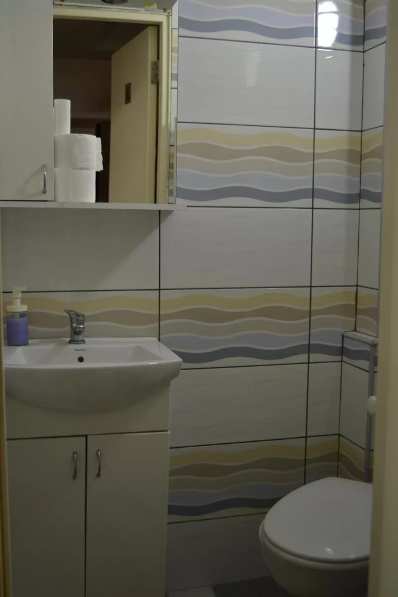 Bathroom in LIRA EXCELLENT NIS