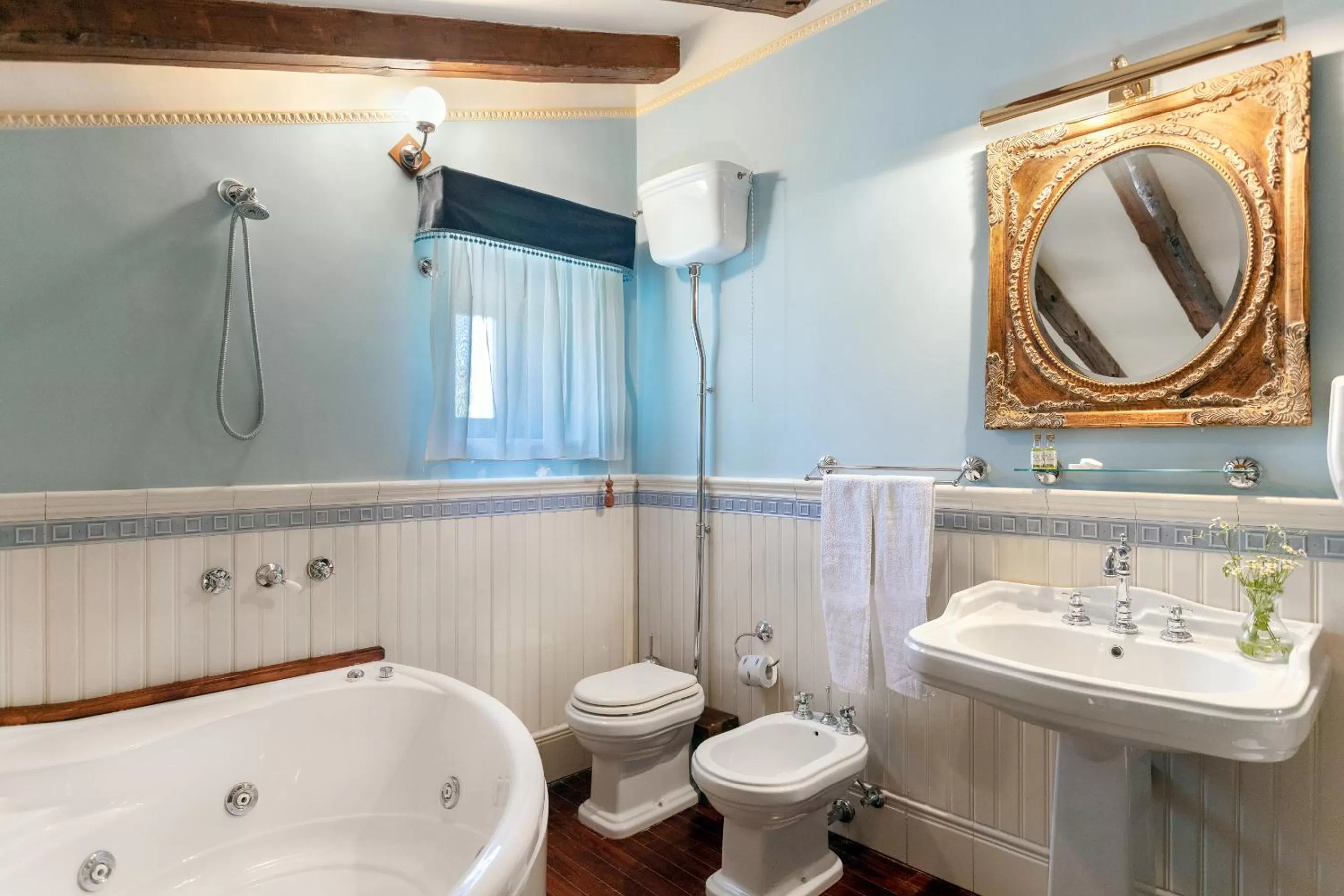 Bathroom in Relais Briuccia e Ristorante Capitolo Primo