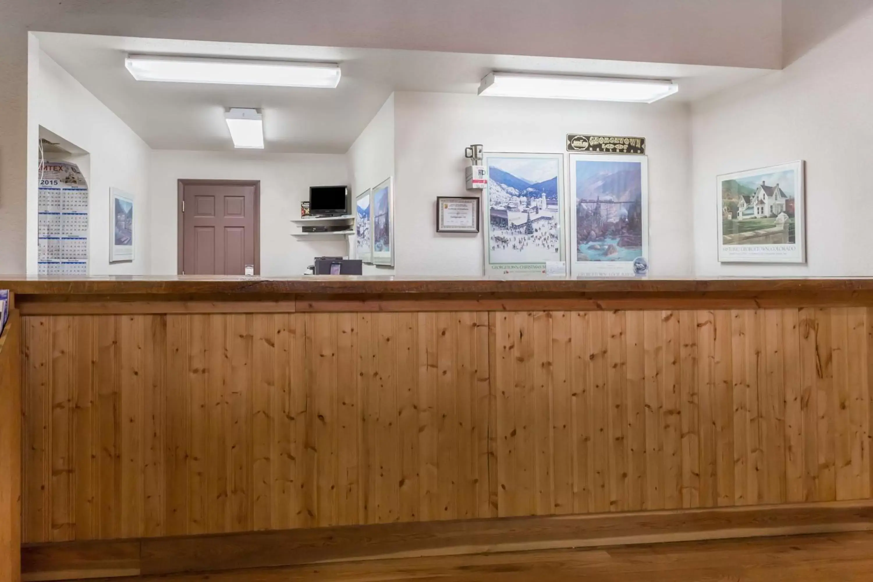 Lobby or reception, Lounge/Bar in Georgetown Lodge