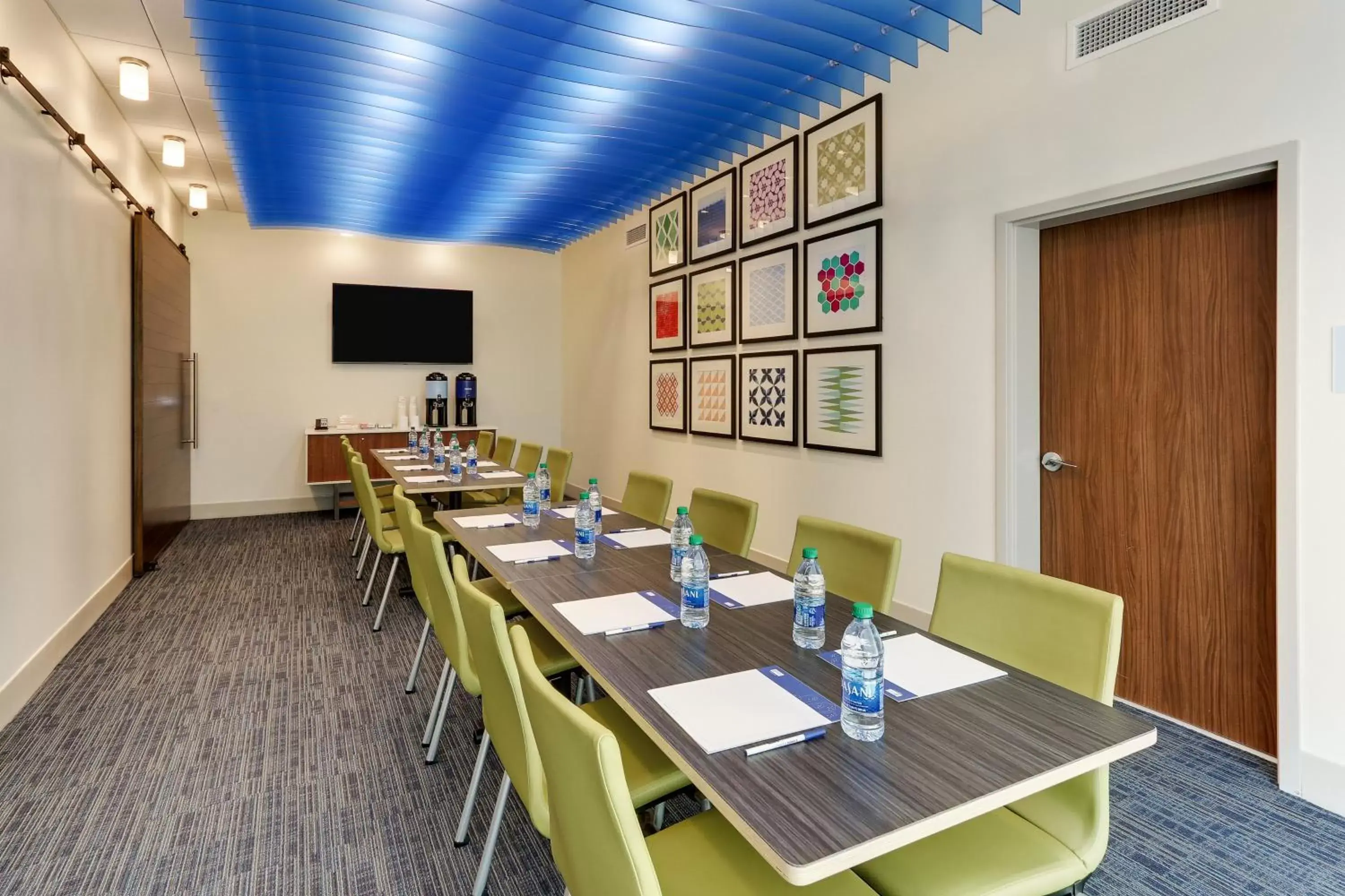 Meeting/conference room in Holiday Inn Express & Suites - Roanoke – Civic Center