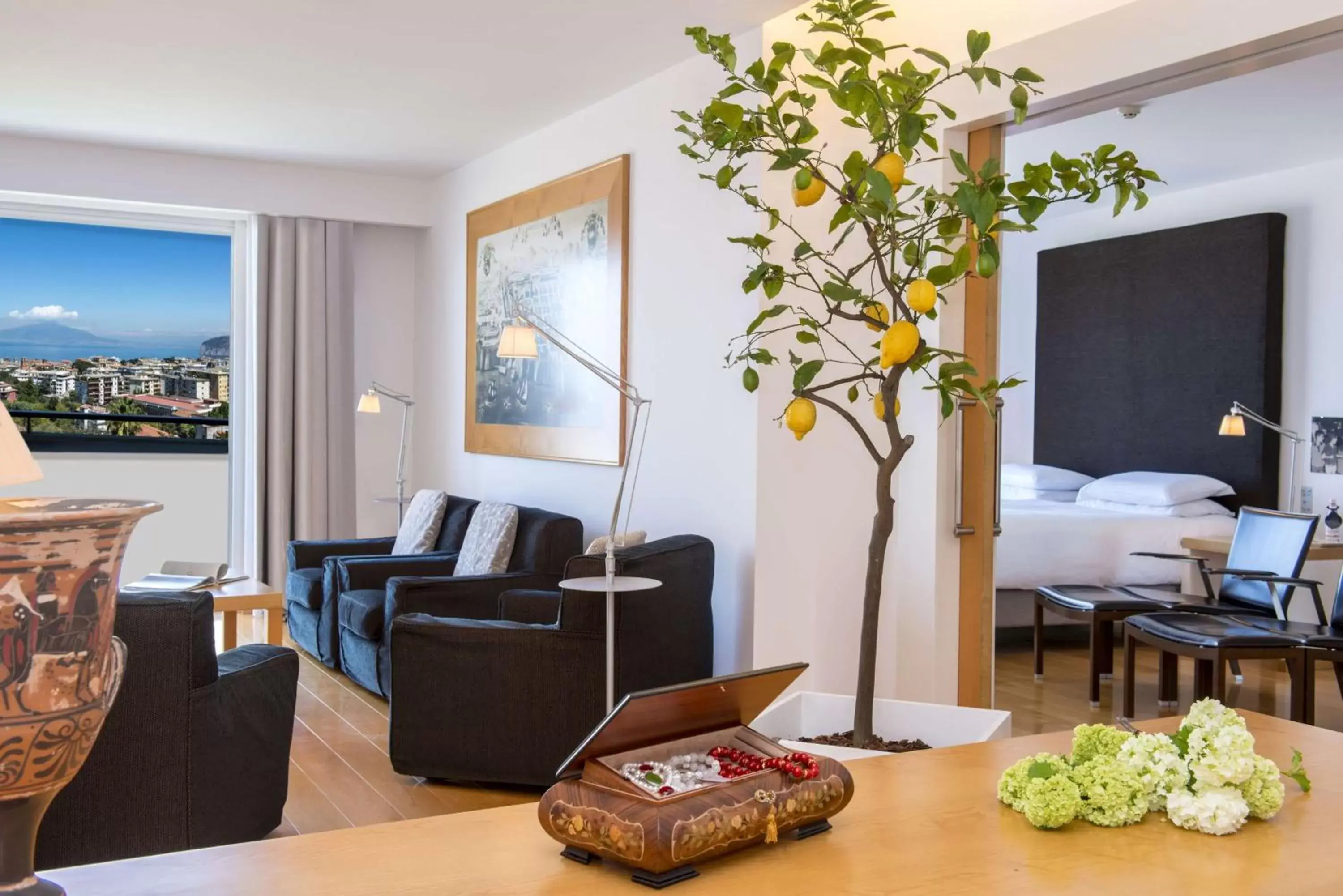 Living room, Seating Area in Hilton Sorrento Palace