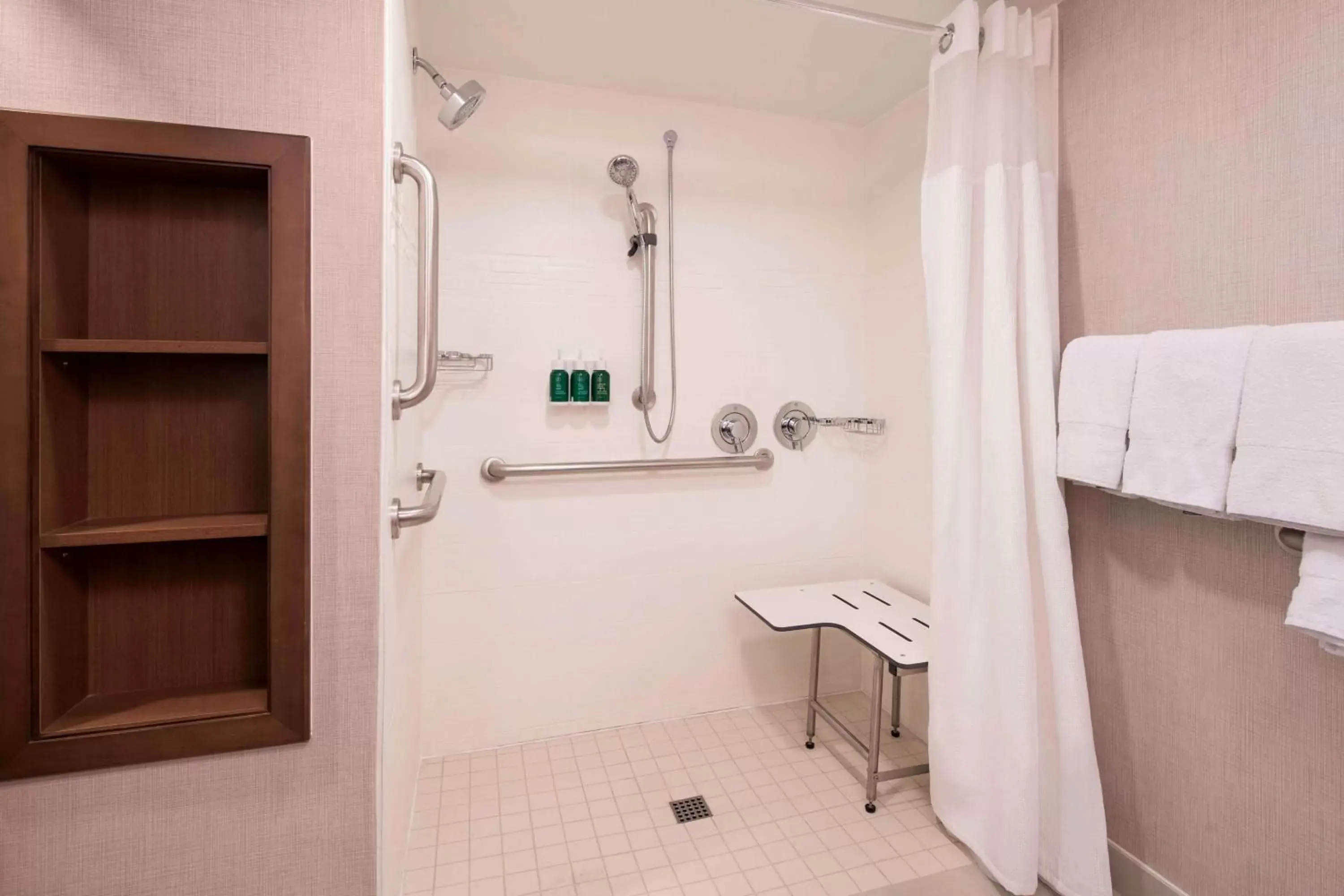 Bathroom in Sonesta ES Suites Scottsdale Paradise Valley