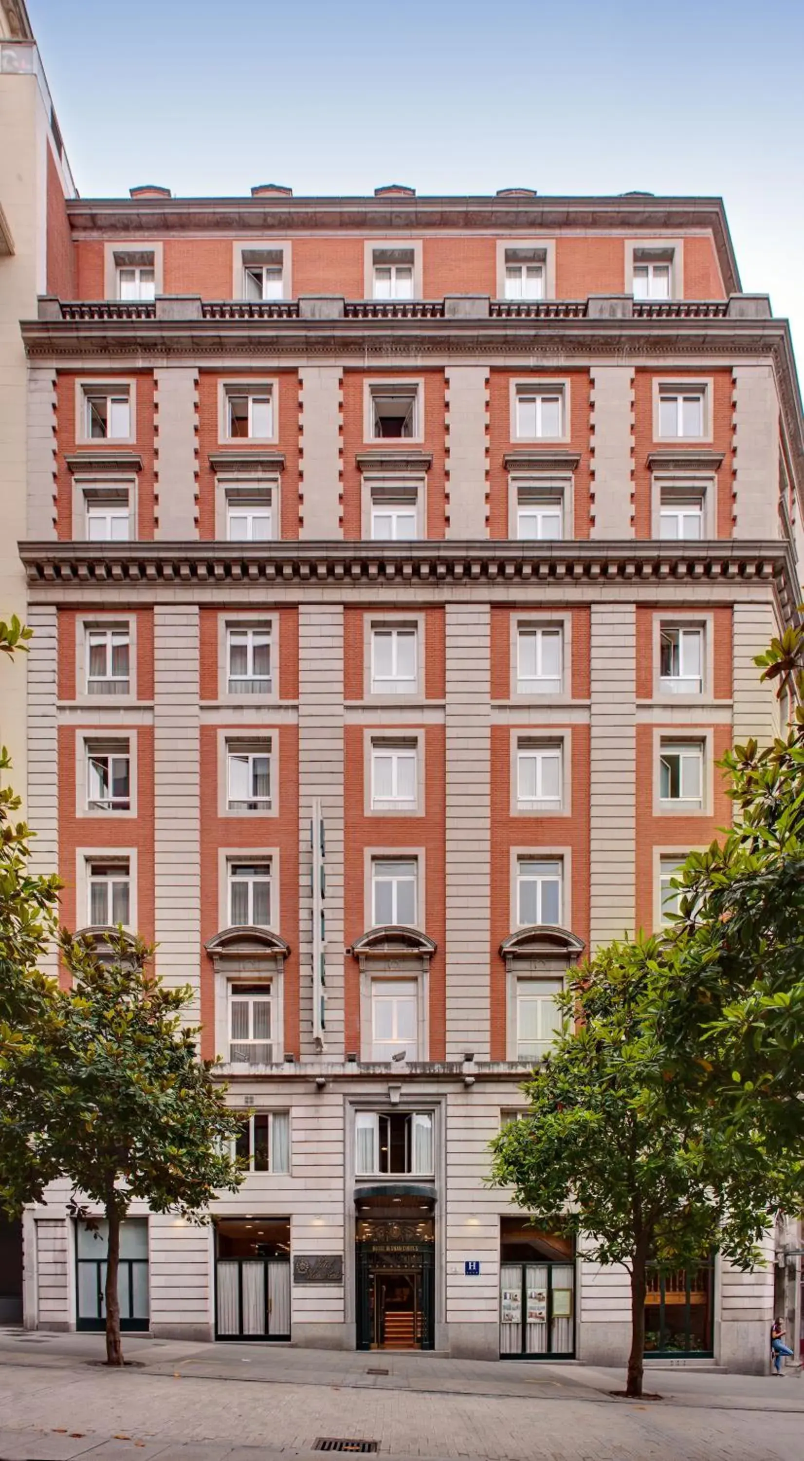 Property Building in Hotel Hernán Cortés