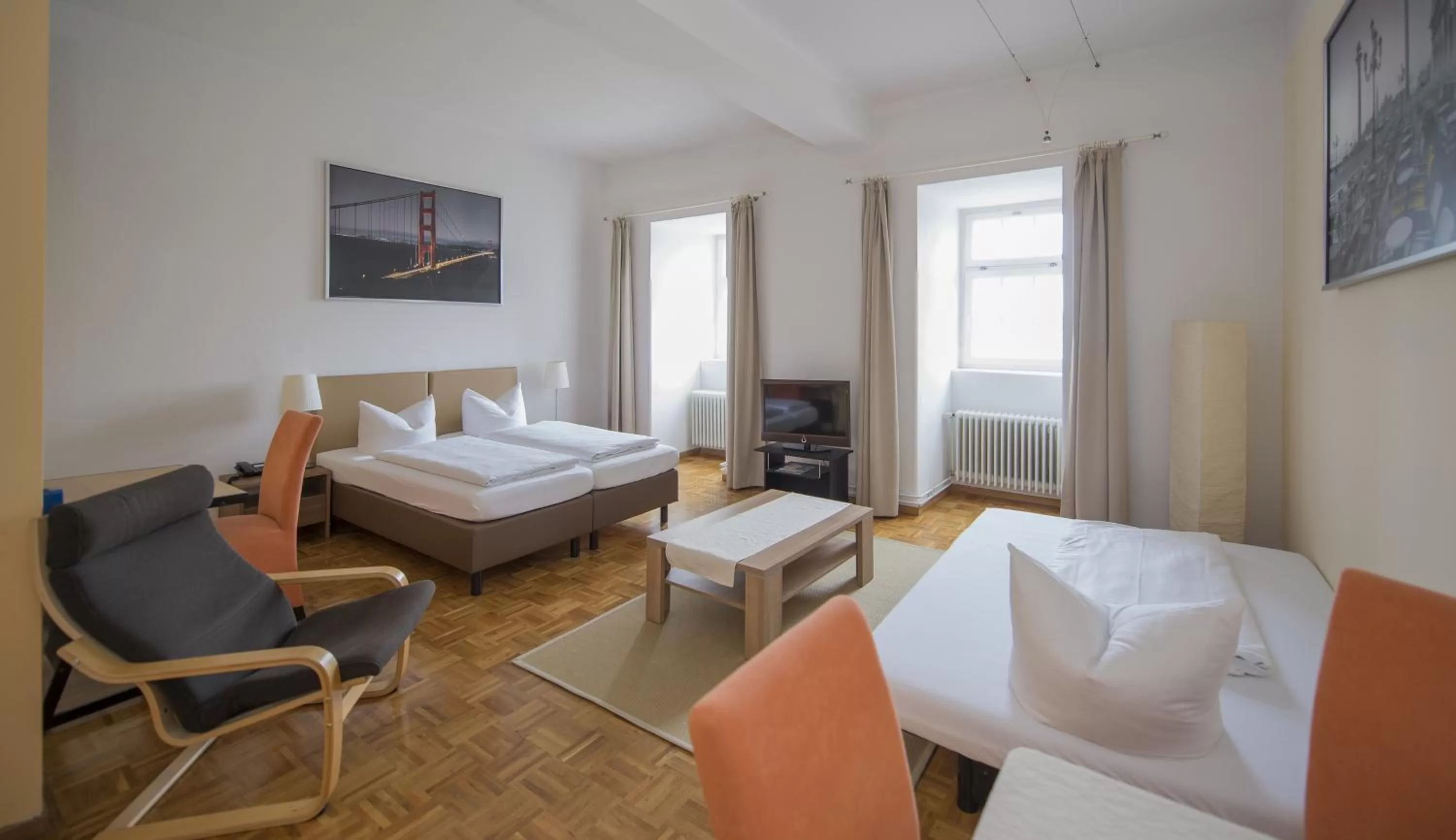 Photo of the whole room, Bed in Apartment Hotel Konstanz