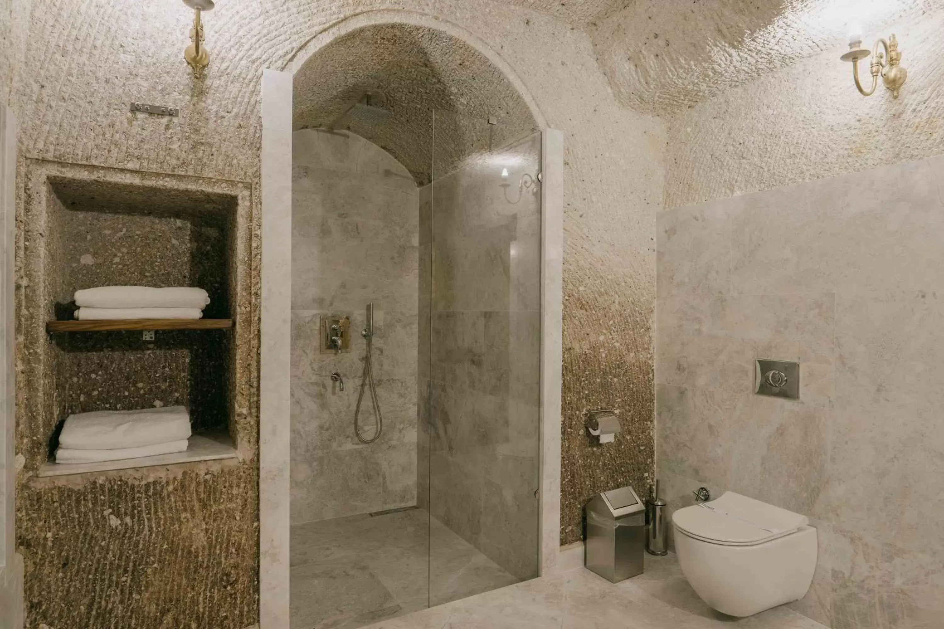 Shower, Bathroom in Lunar Cappadocia Hotel