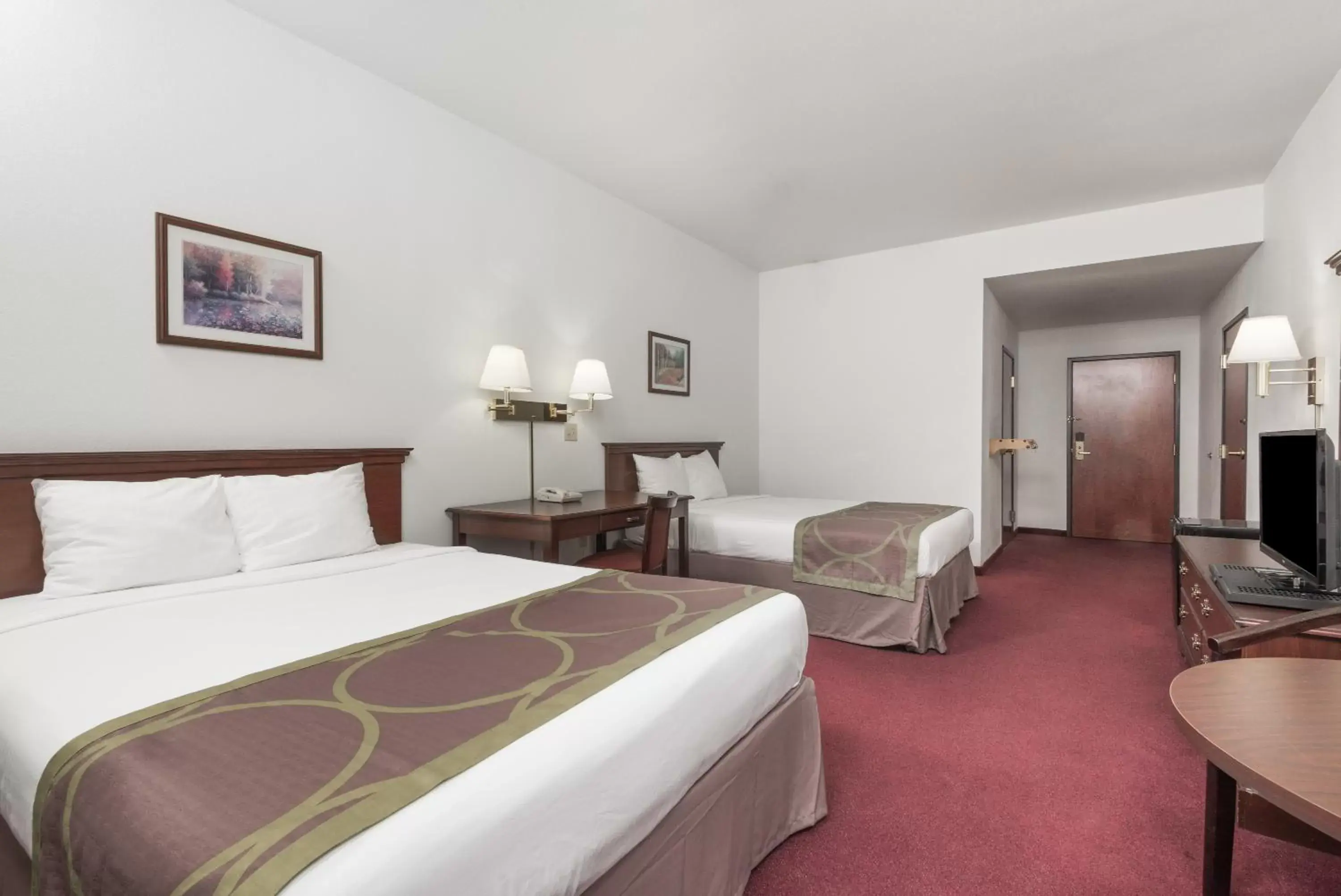 Queen Room with Two Queen Beds - Mobility Access/Non-Smoking in Super 8 by Wyndham Grayson