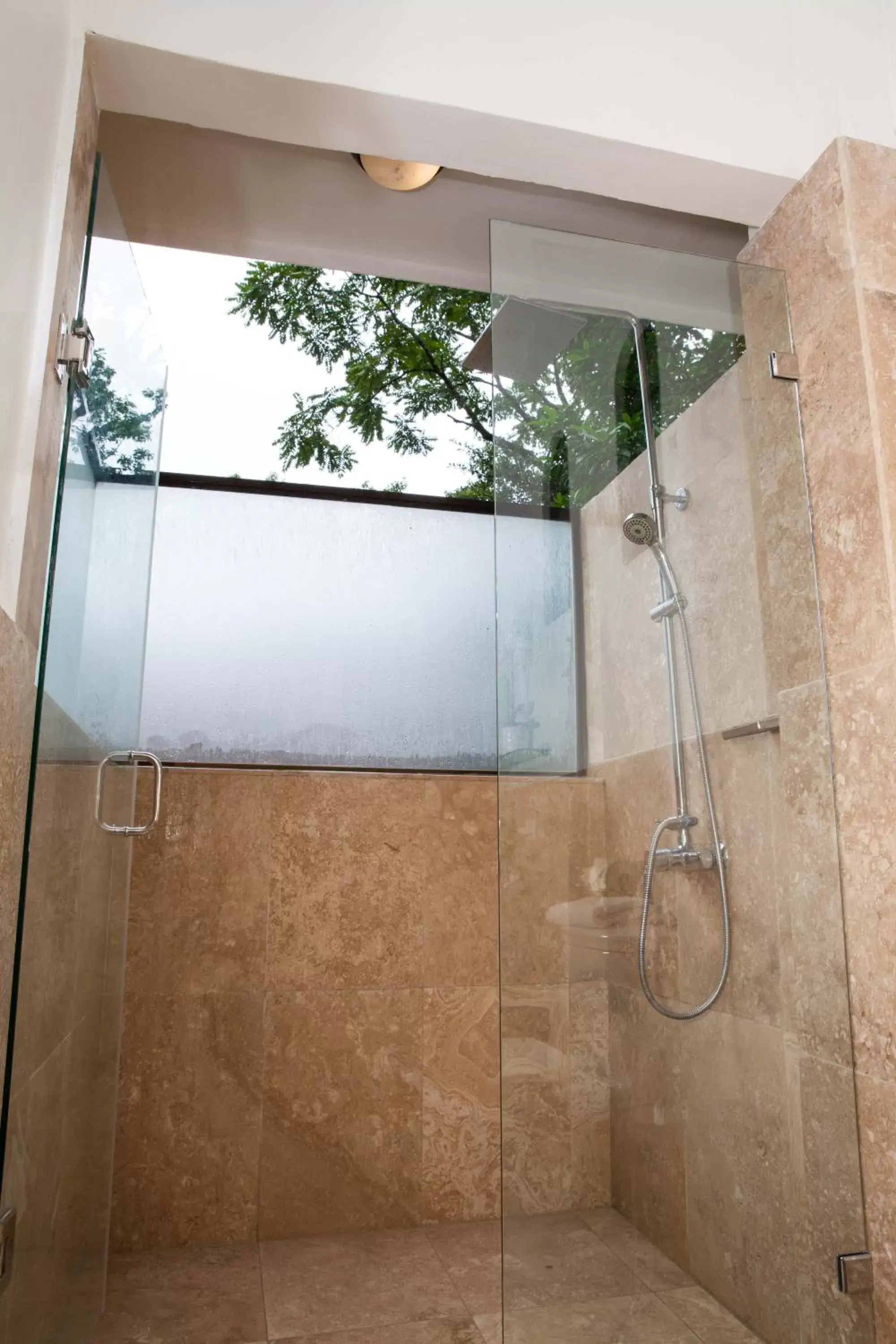 Bathroom in Tifakara Boutique Hotel & Birding Oasis