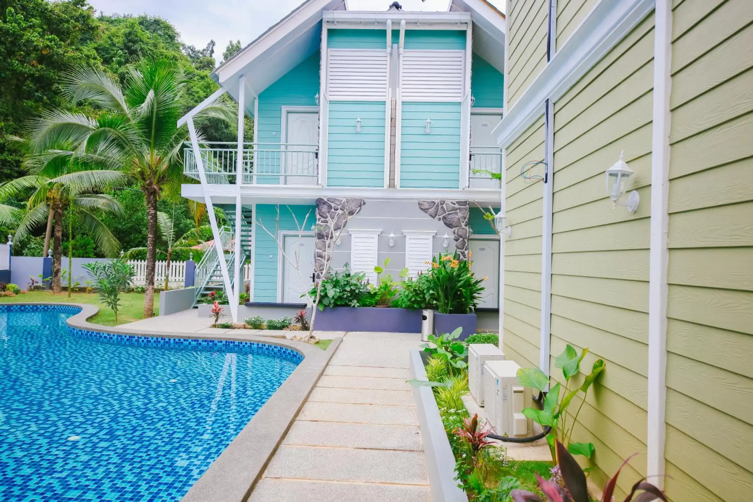 Property building, Swimming Pool in Royale Chenang Resort