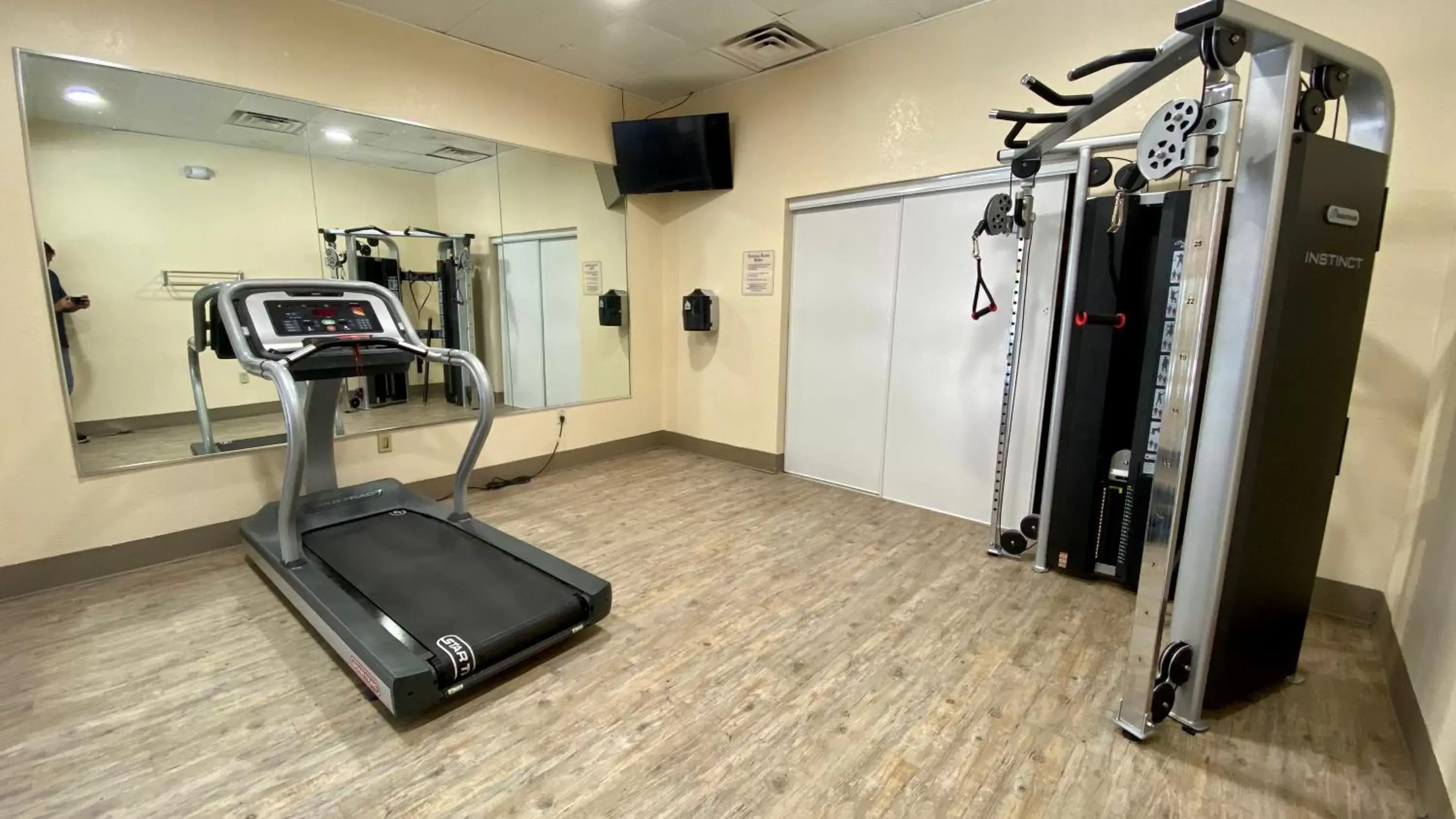 Fitness centre/facilities, Fitness Center/Facilities in Floridian Express International Drive