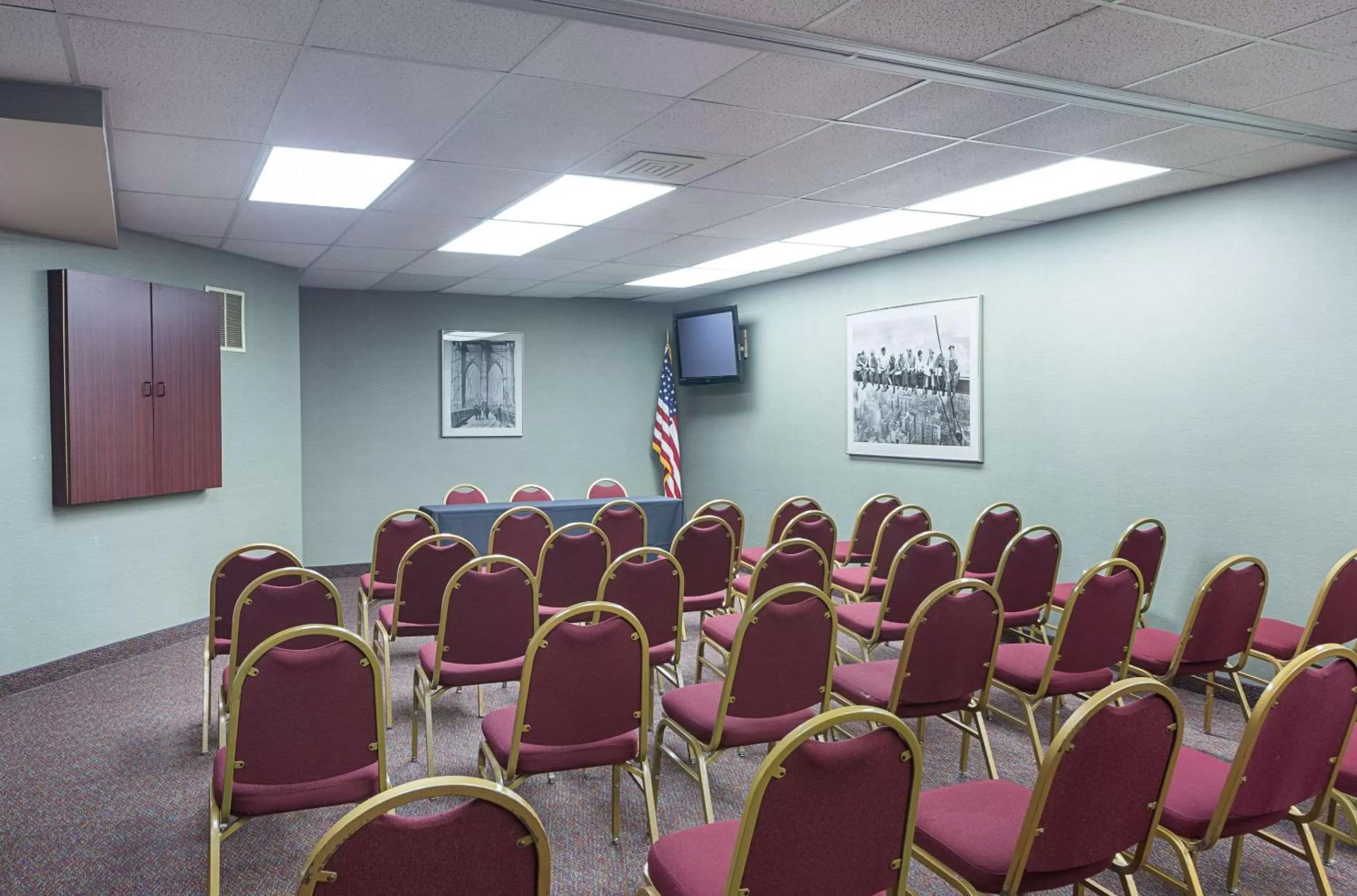 On site in Quality Suites Lansing West