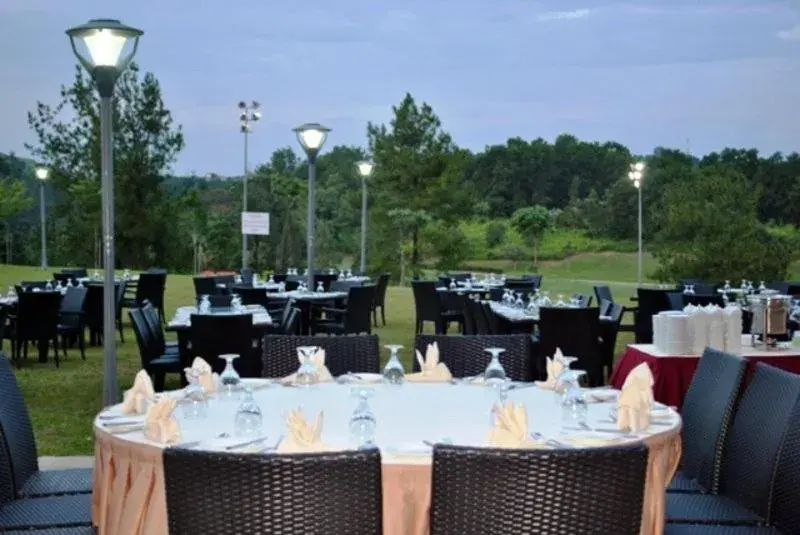 Banquet/Function facilities, Restaurant/Places to Eat in Nilai Springs Resort Hotel