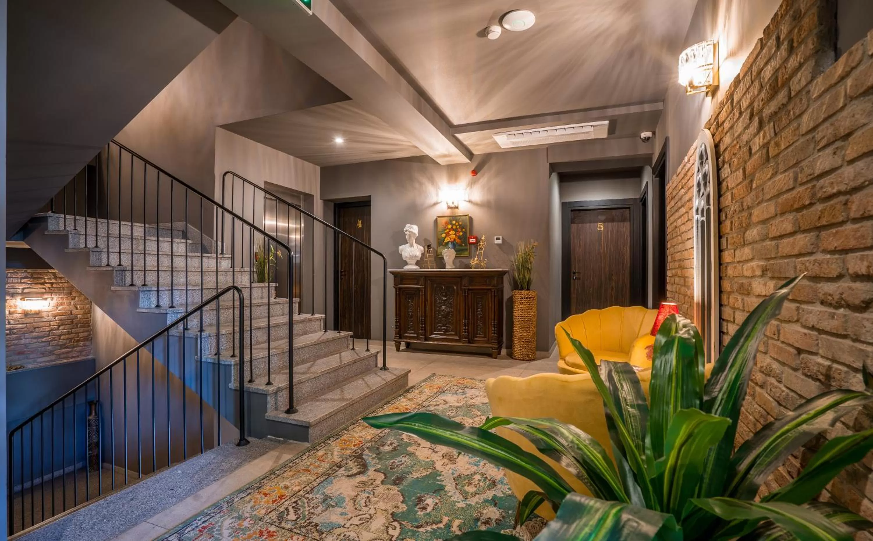 Decorative detail in Galavani By Vintage Hotel Collections