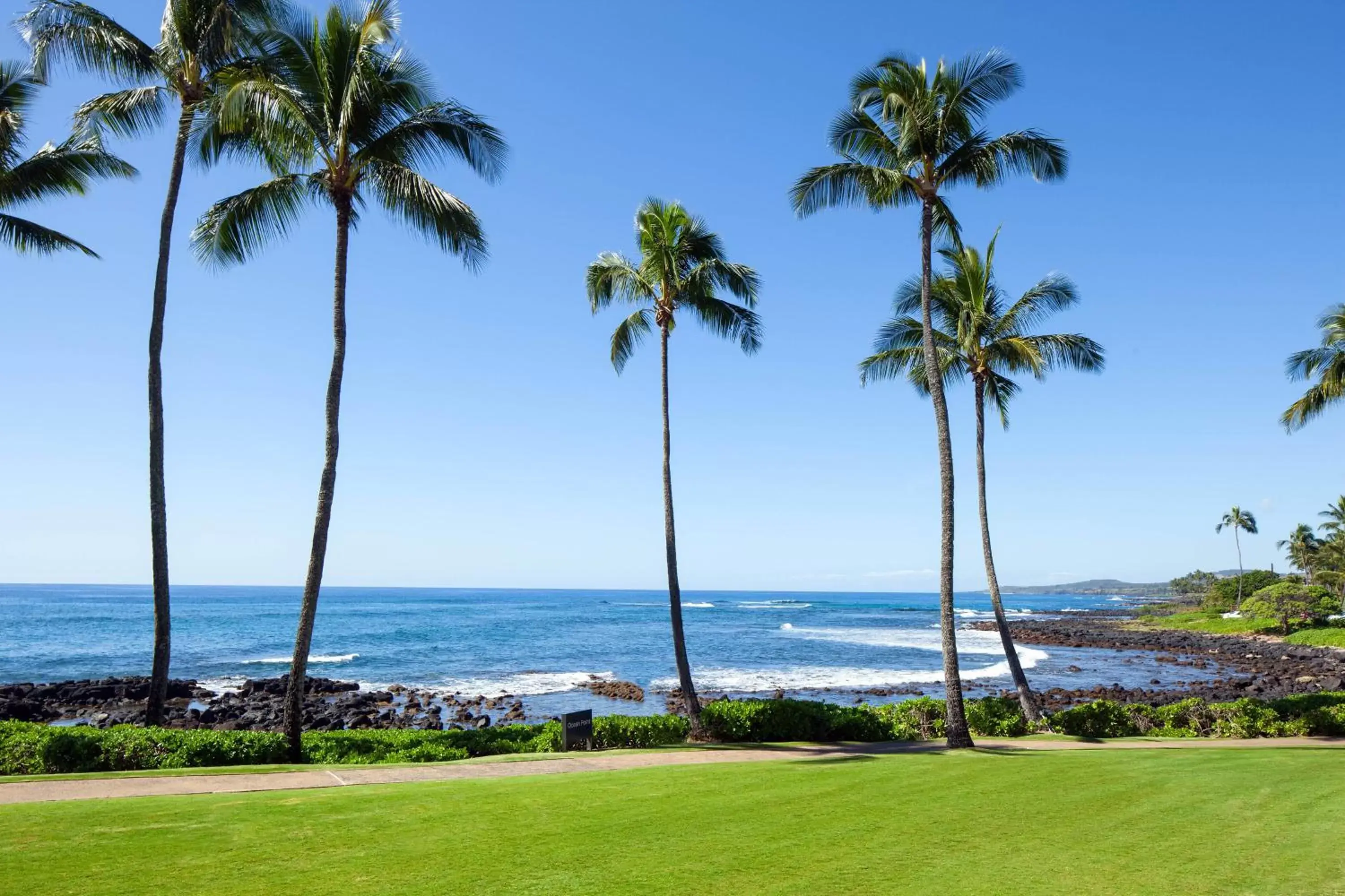 Photo of the whole room in Sheraton Kauai Resort