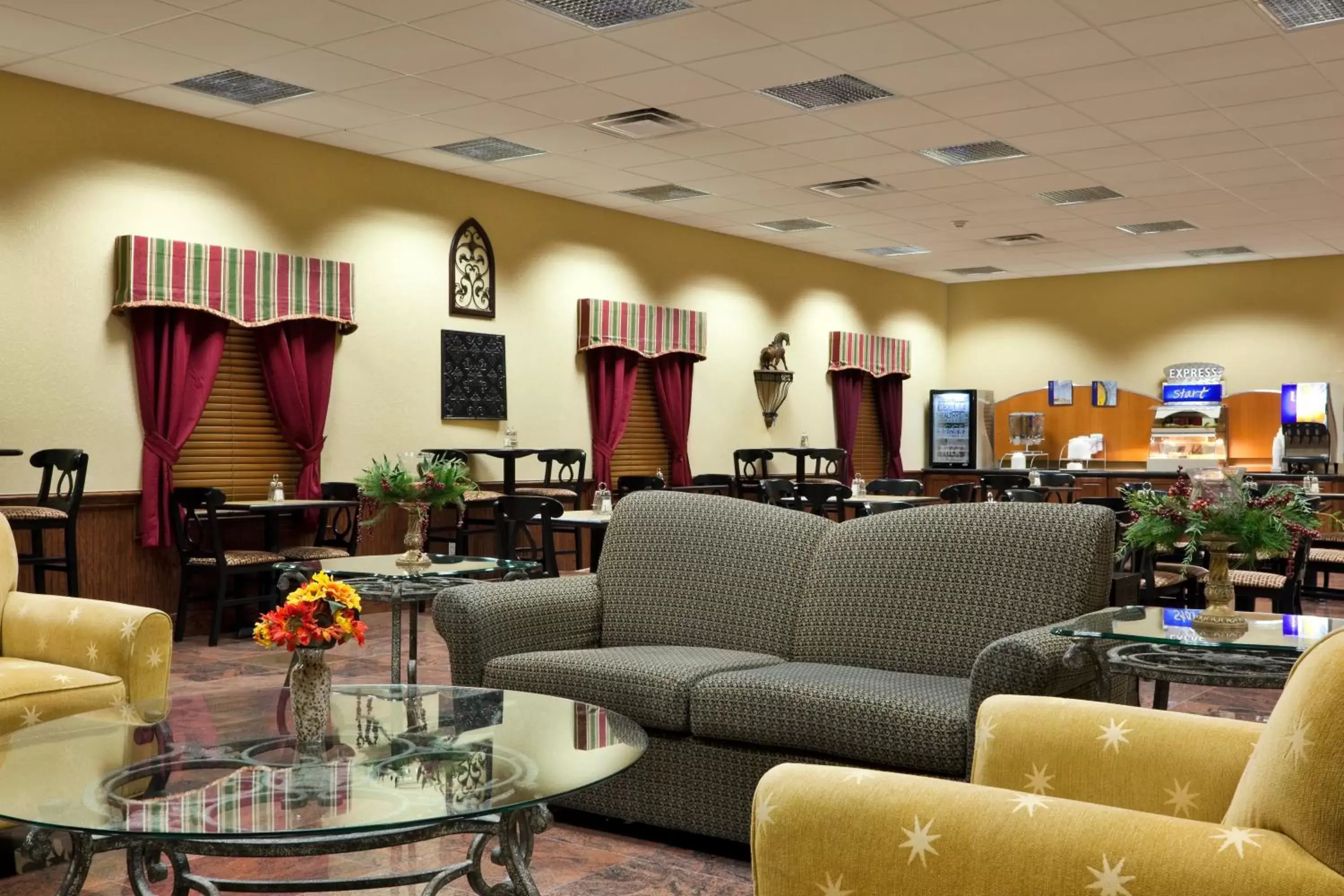Breakfast, Restaurant/Places to Eat in Holiday Inn Express of Salado-Belton, an IHG Hotel