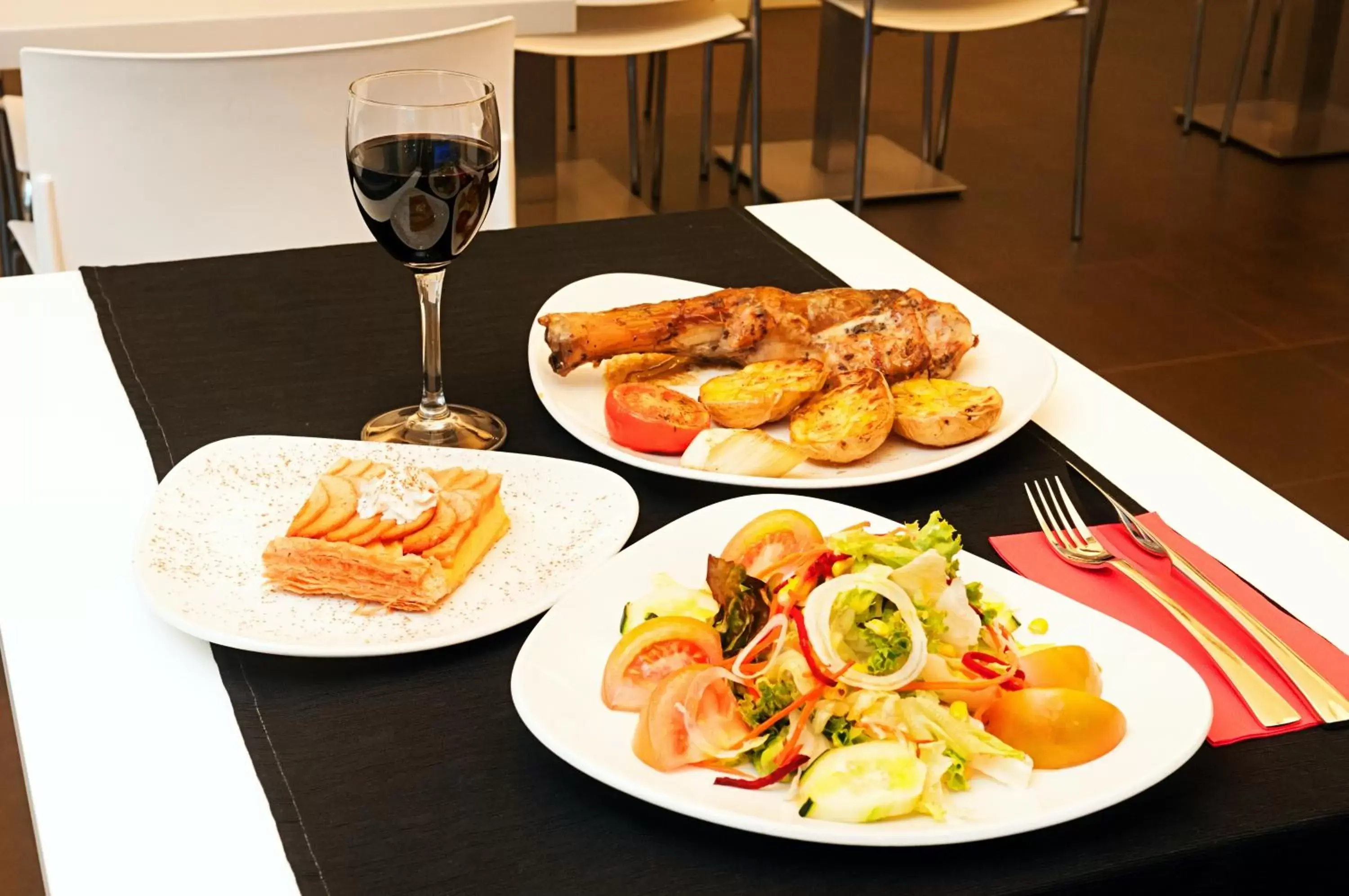 Food in Ibis Budget Lleida