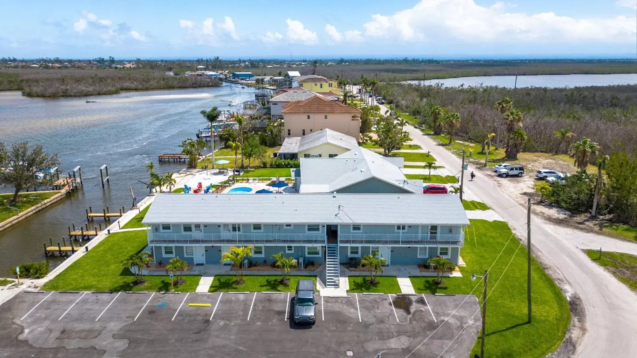 Property building in Matlacha on Shoreview Property building in Matlacha on Shoreview