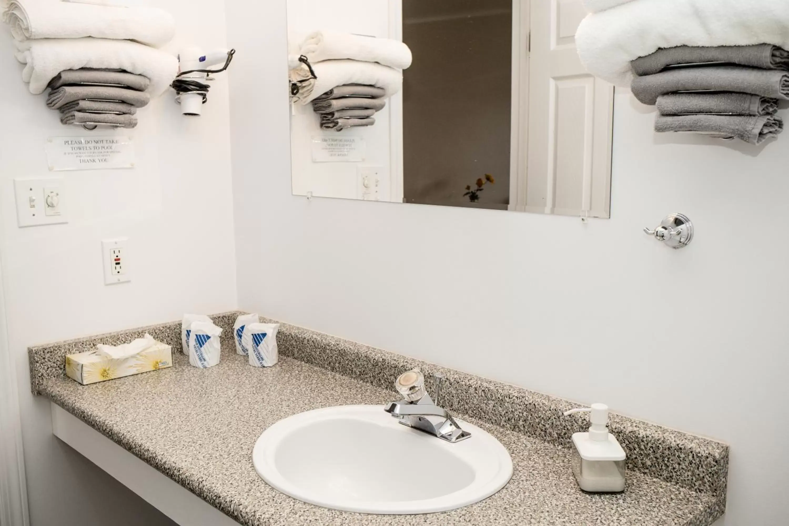 Bathroom in Crescent Motel