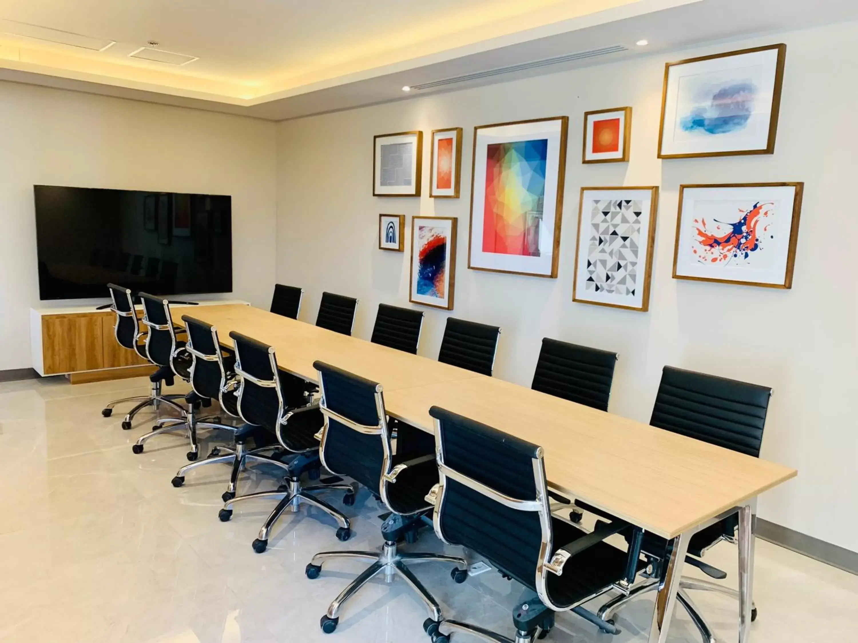 Meeting/conference room in Holiday Inn Express - Guadalajara Vallarta Poniente, an IHG Hotel