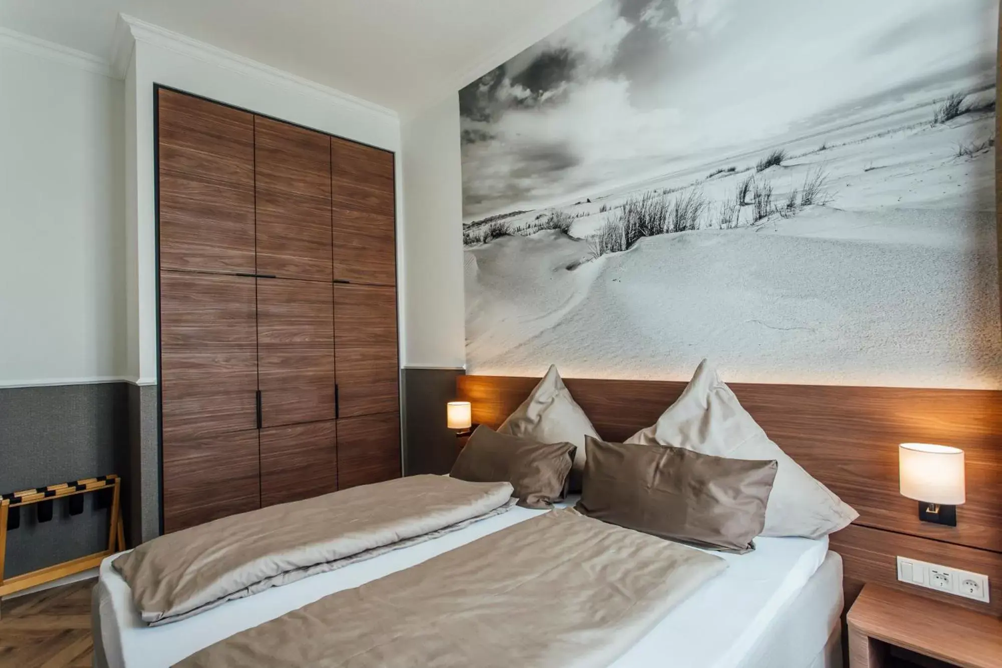 Suite with Partial Sea View in Strandhotel Hohenzollern Suite with Partial Sea View in Strandhotel Hohenzollern