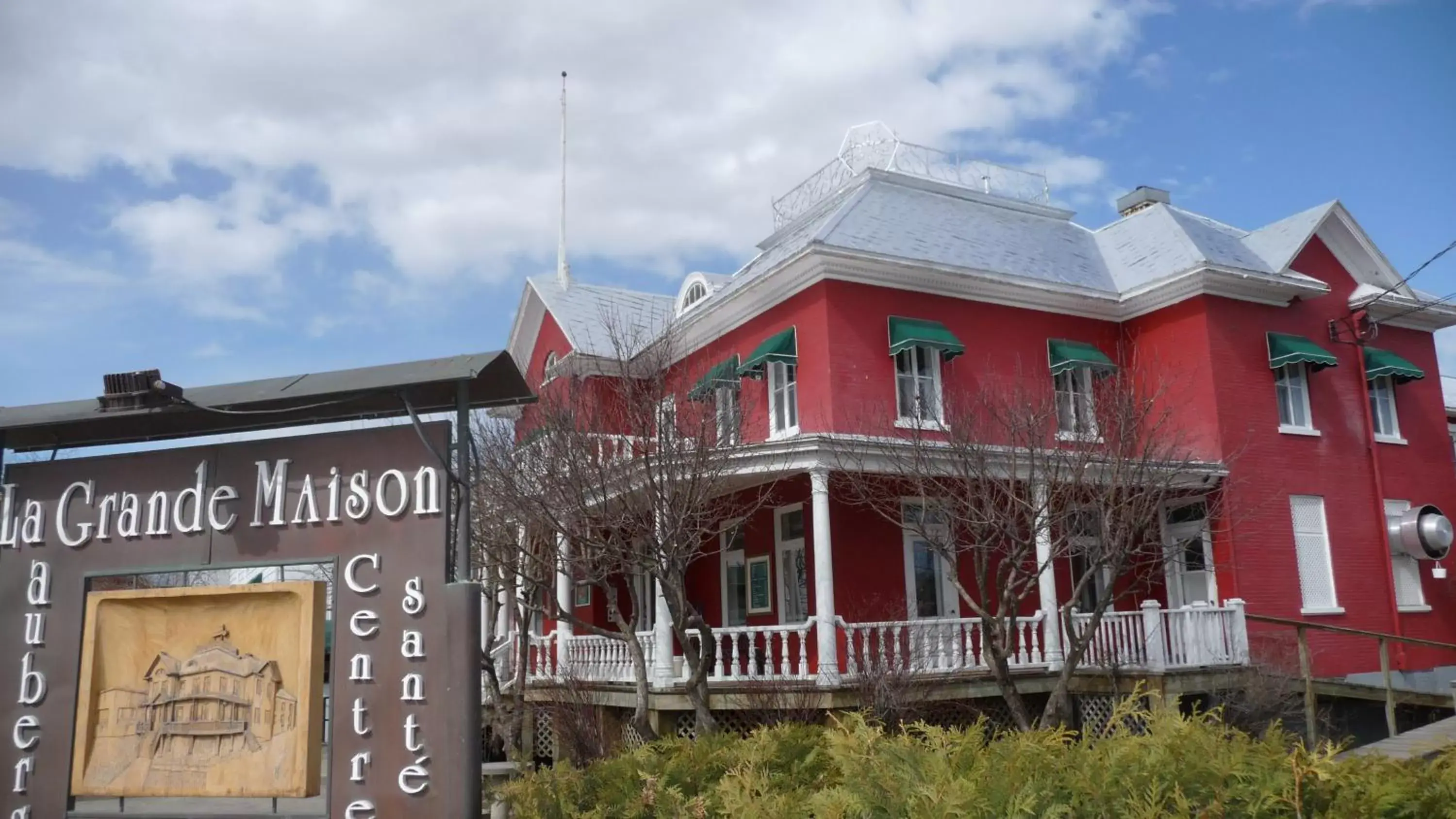 Property Building in Hôtel-Auberge la Grande Maison et Spa