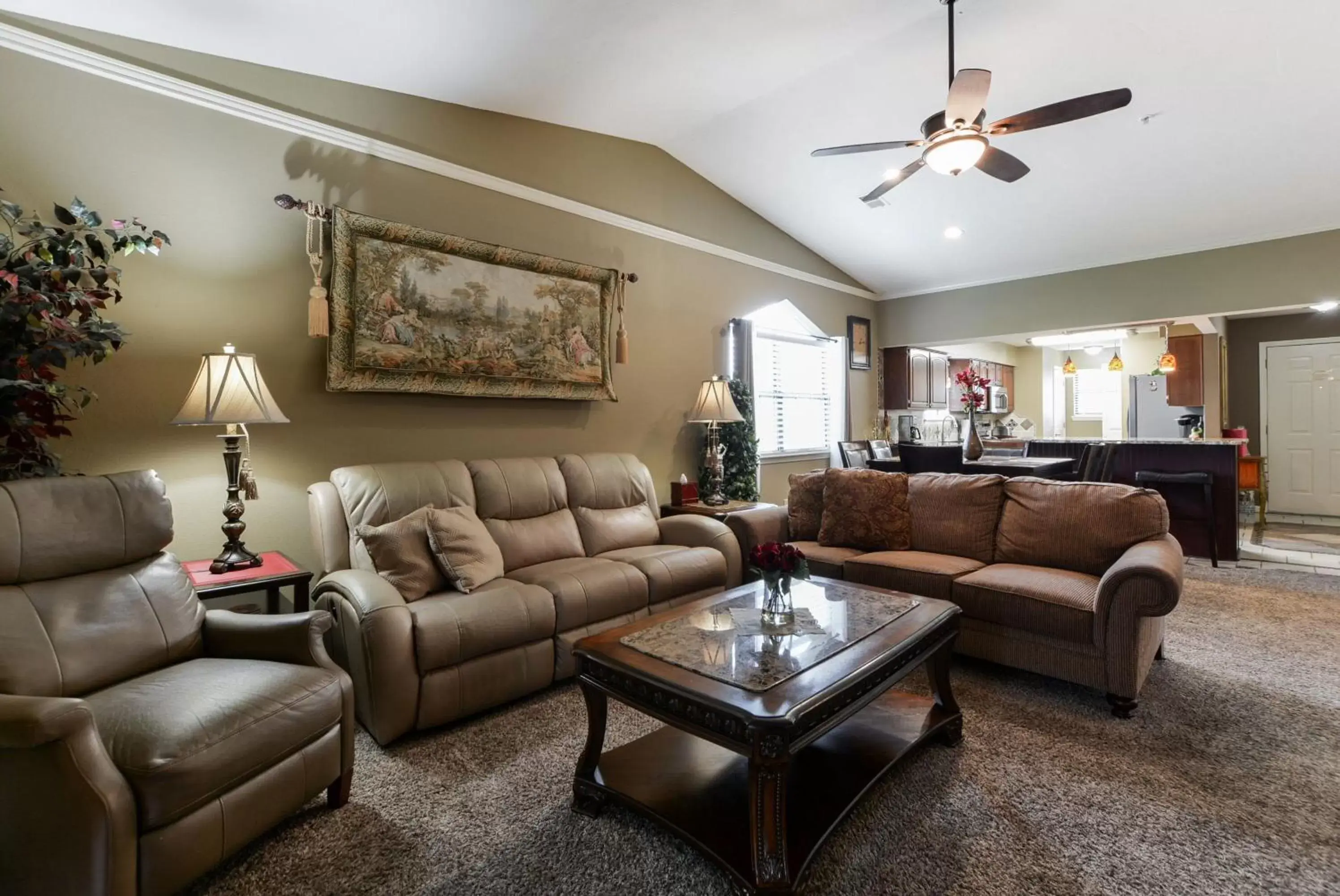 Seating Area in Luxury Condos at Thousand Hills - Branson -Beautifully Remodeled