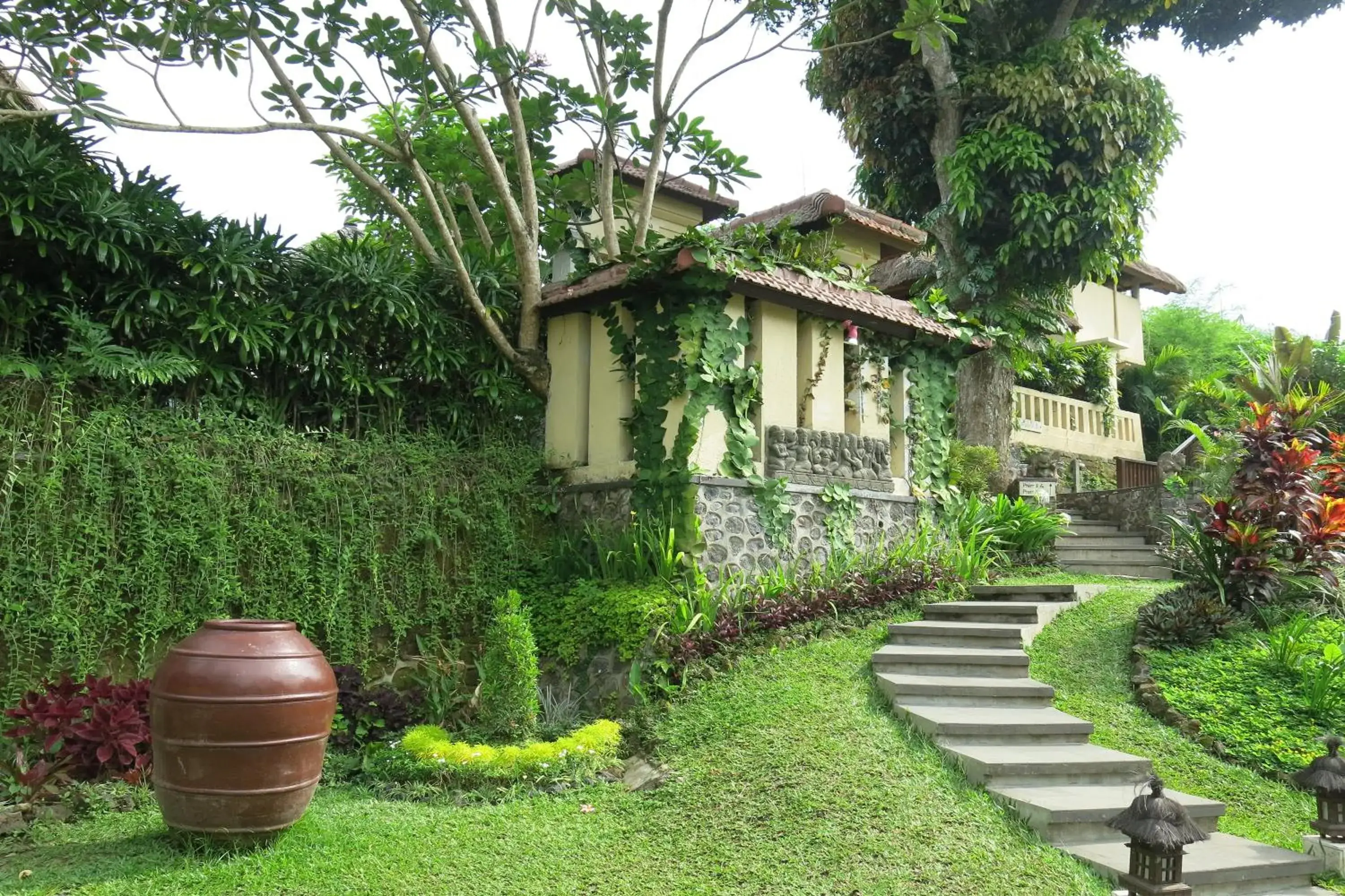 Other, Garden in Villa Nirvana