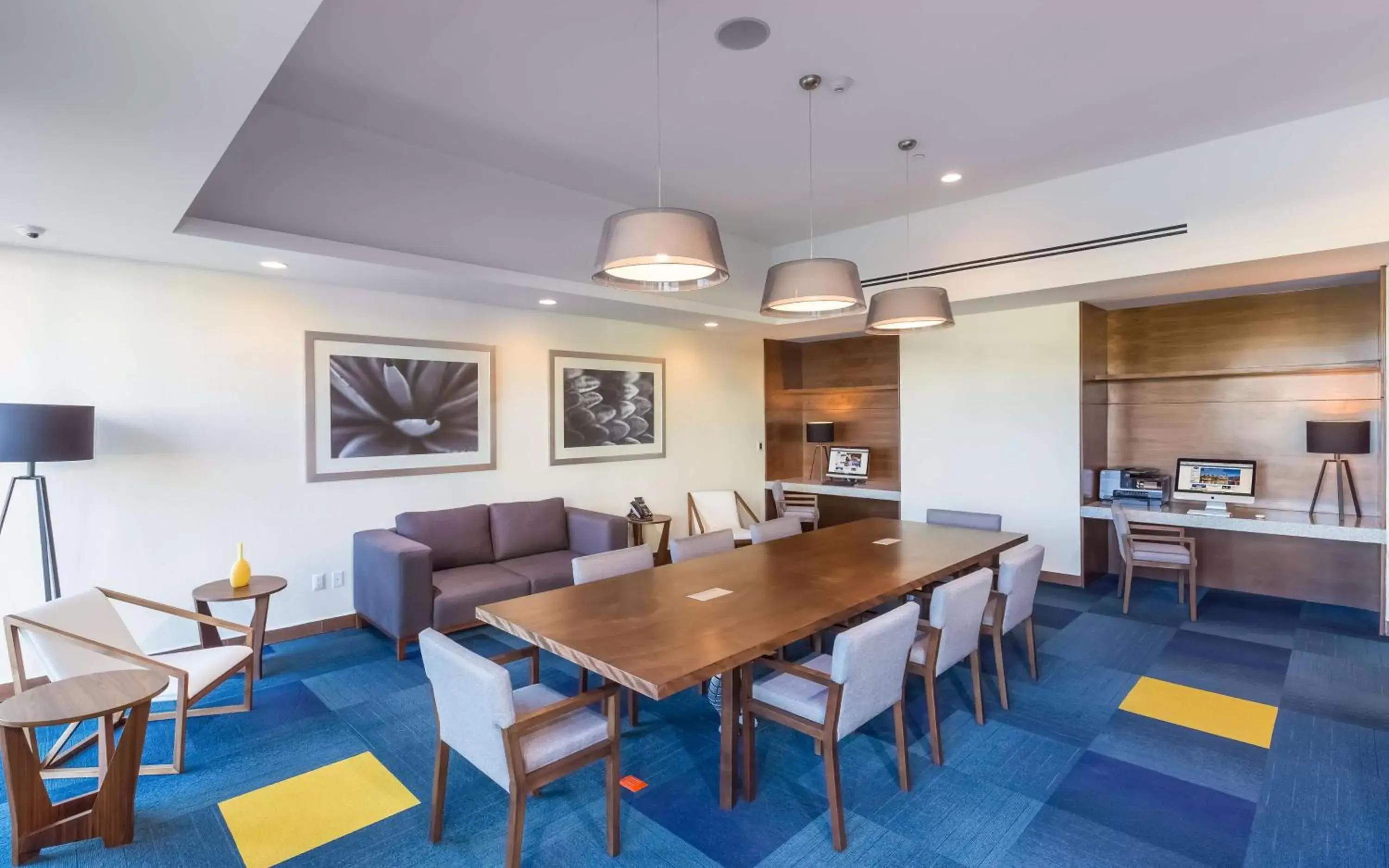 Business facilities in Hampton Inn & Suites by Hilton Los Cabos