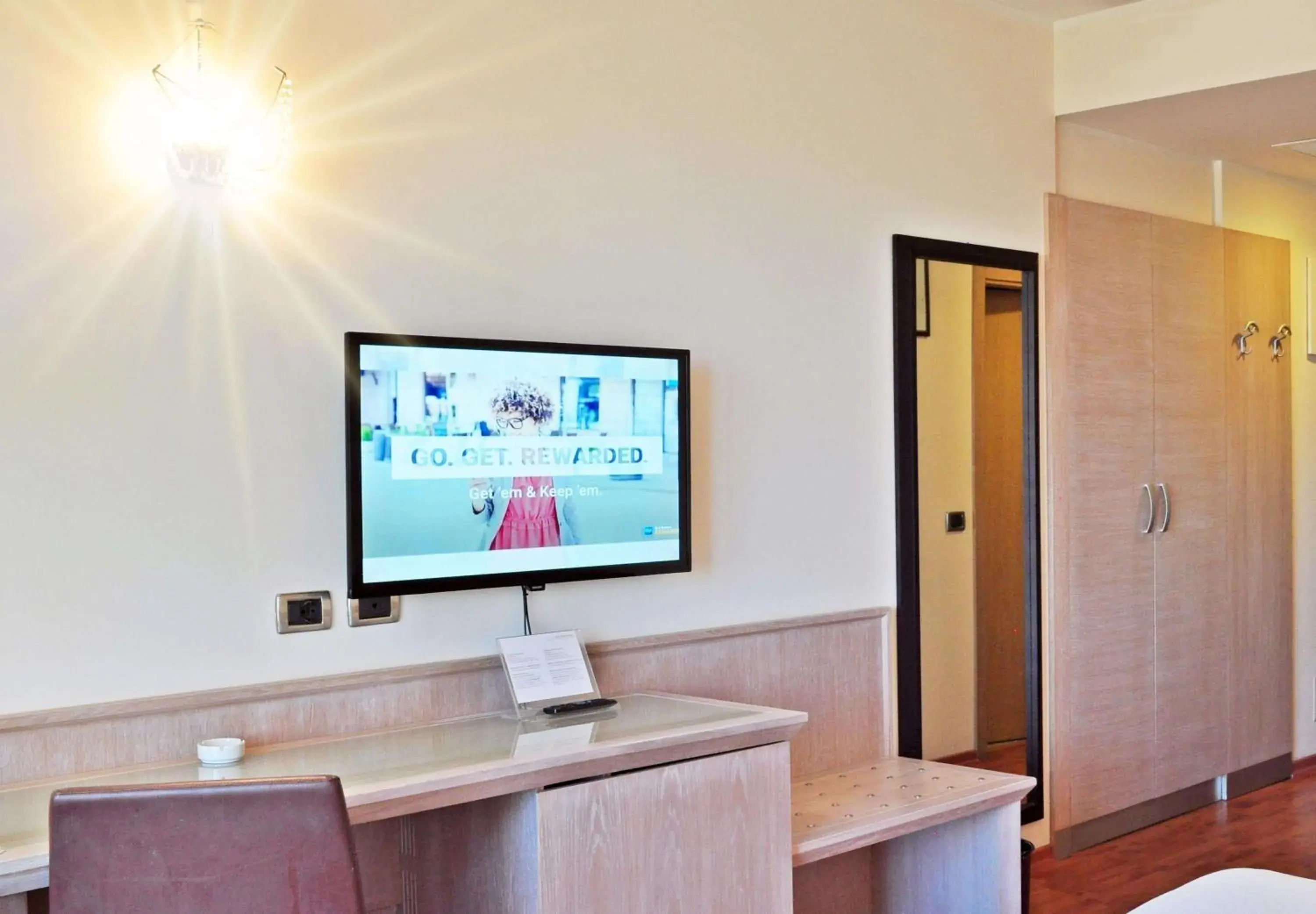 Photo of the whole room, TV/Entertainment Center in San Giorgio, Sure Hotel Collection by Best Western