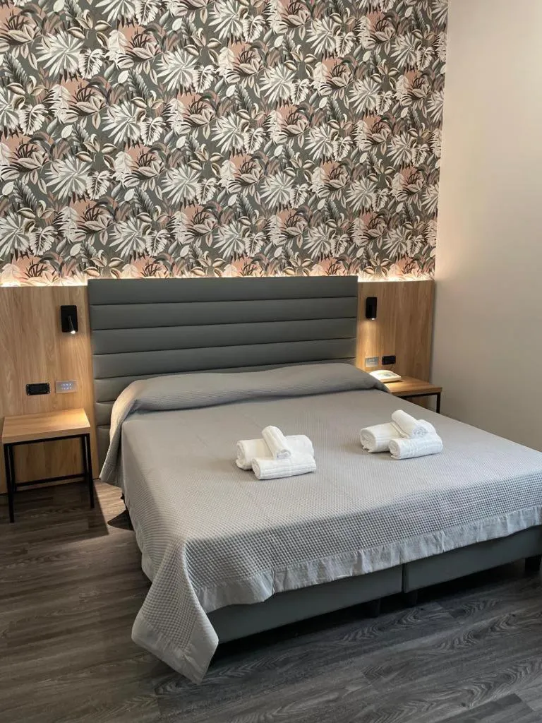 Photo of the whole room, Bed in Hotel Delle Camelie