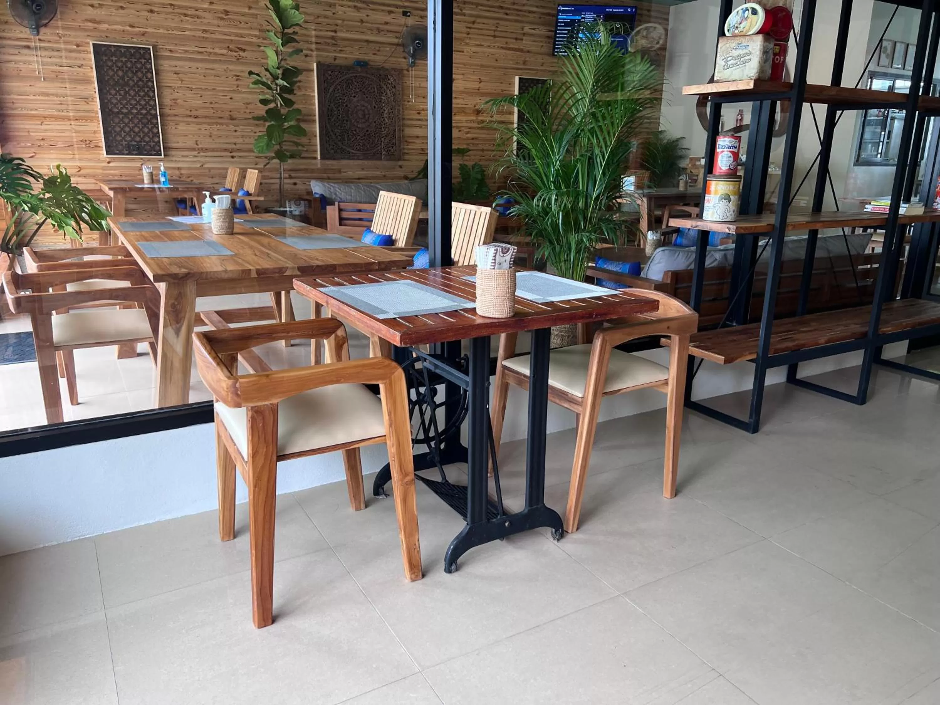 Restaurant/places to eat in Pearl of Samui Resort