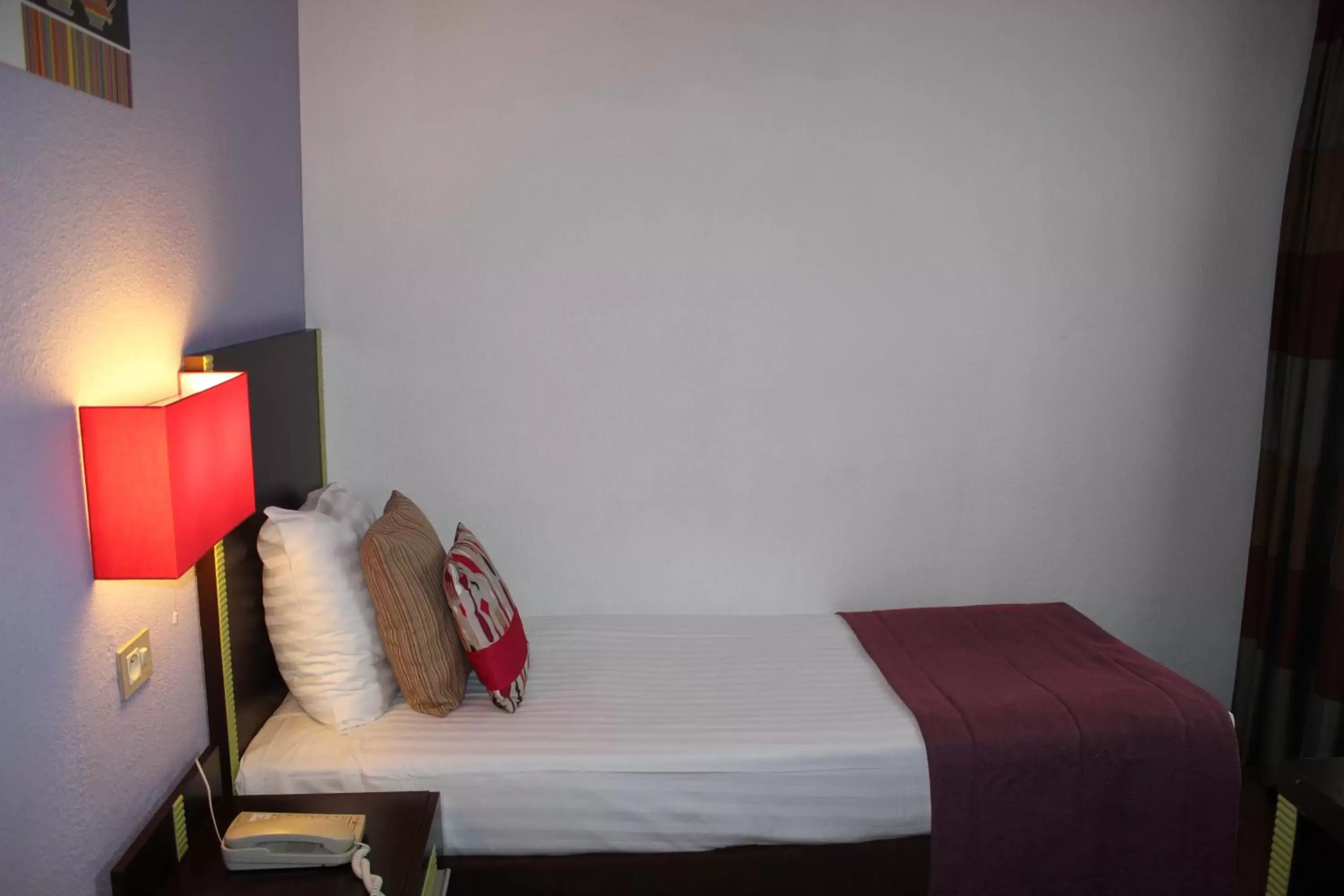 Bedroom, Bed in Hotel Floris Arlequin Grand-Place