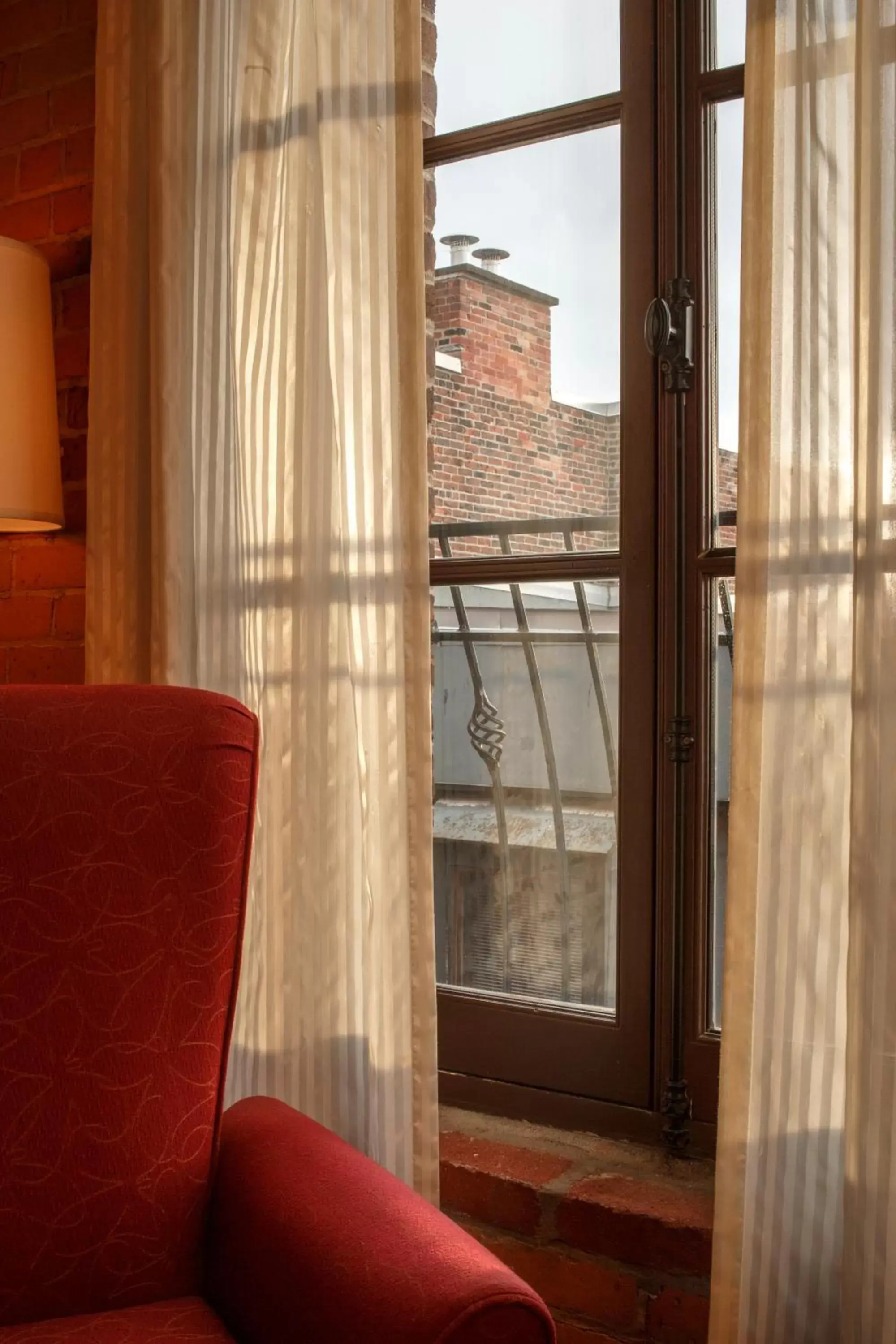 Seating area in Hotel Nelligan