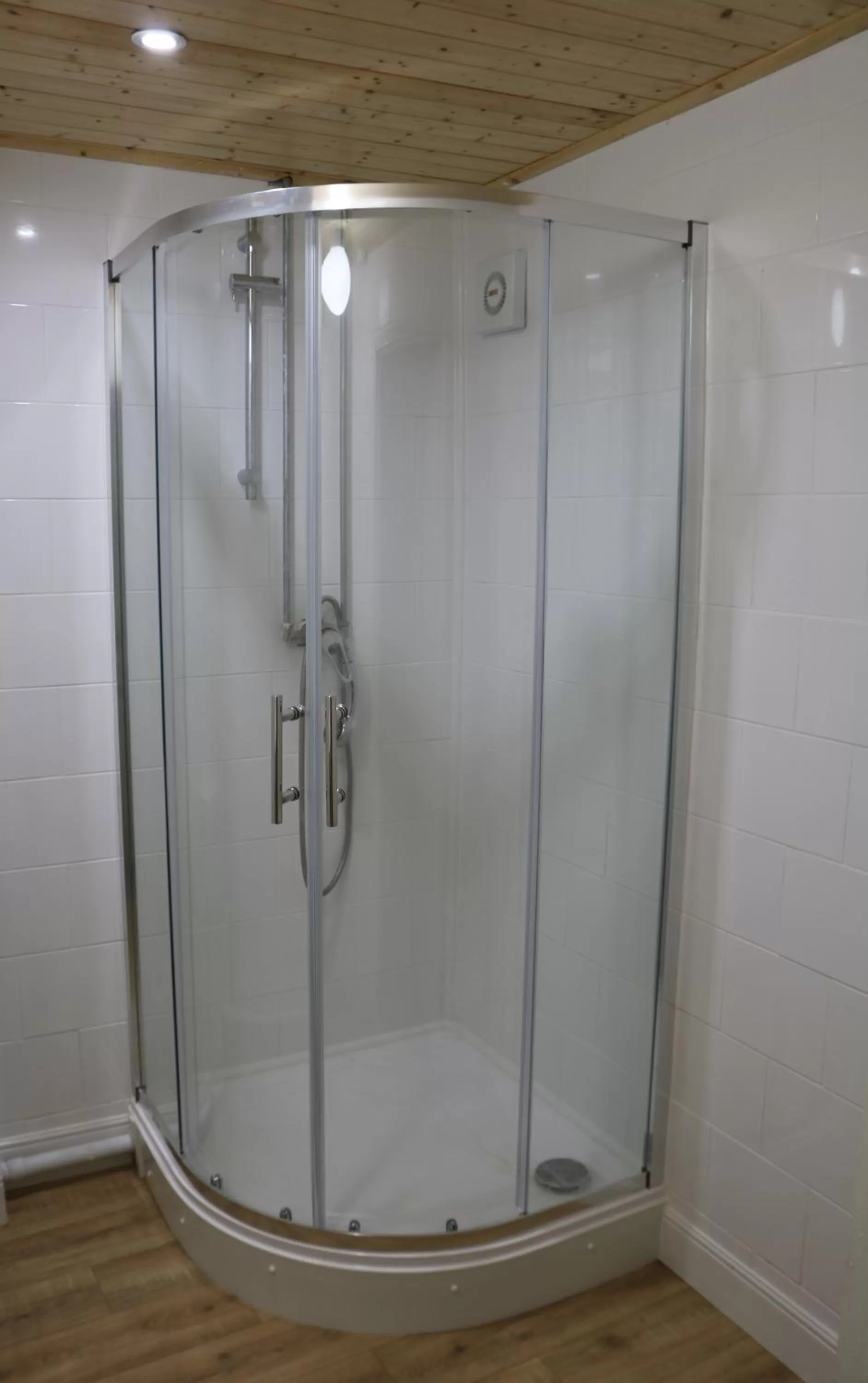 Bathroom in Lennard House