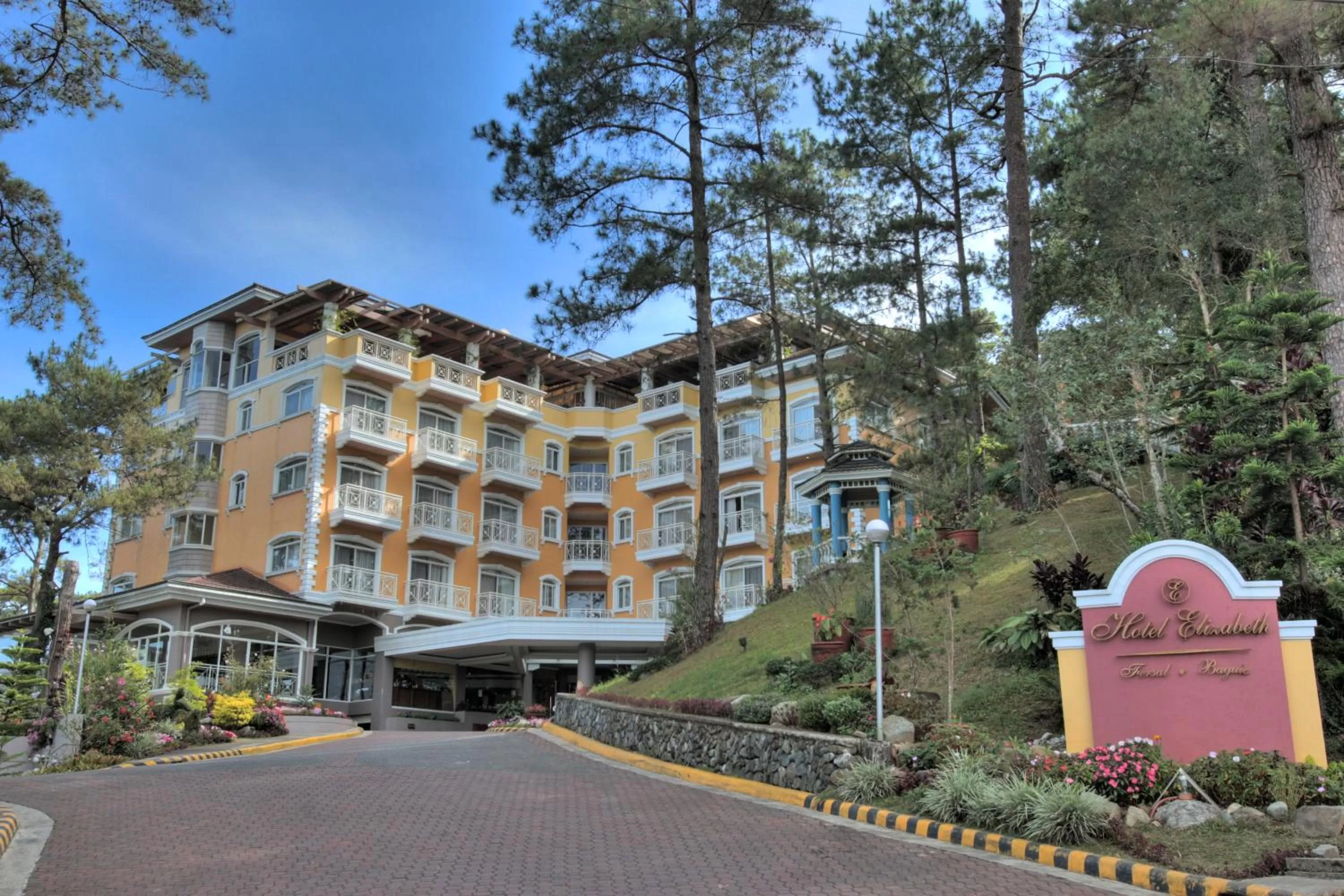 Property building in Hotel Elizabeth - Baguio
