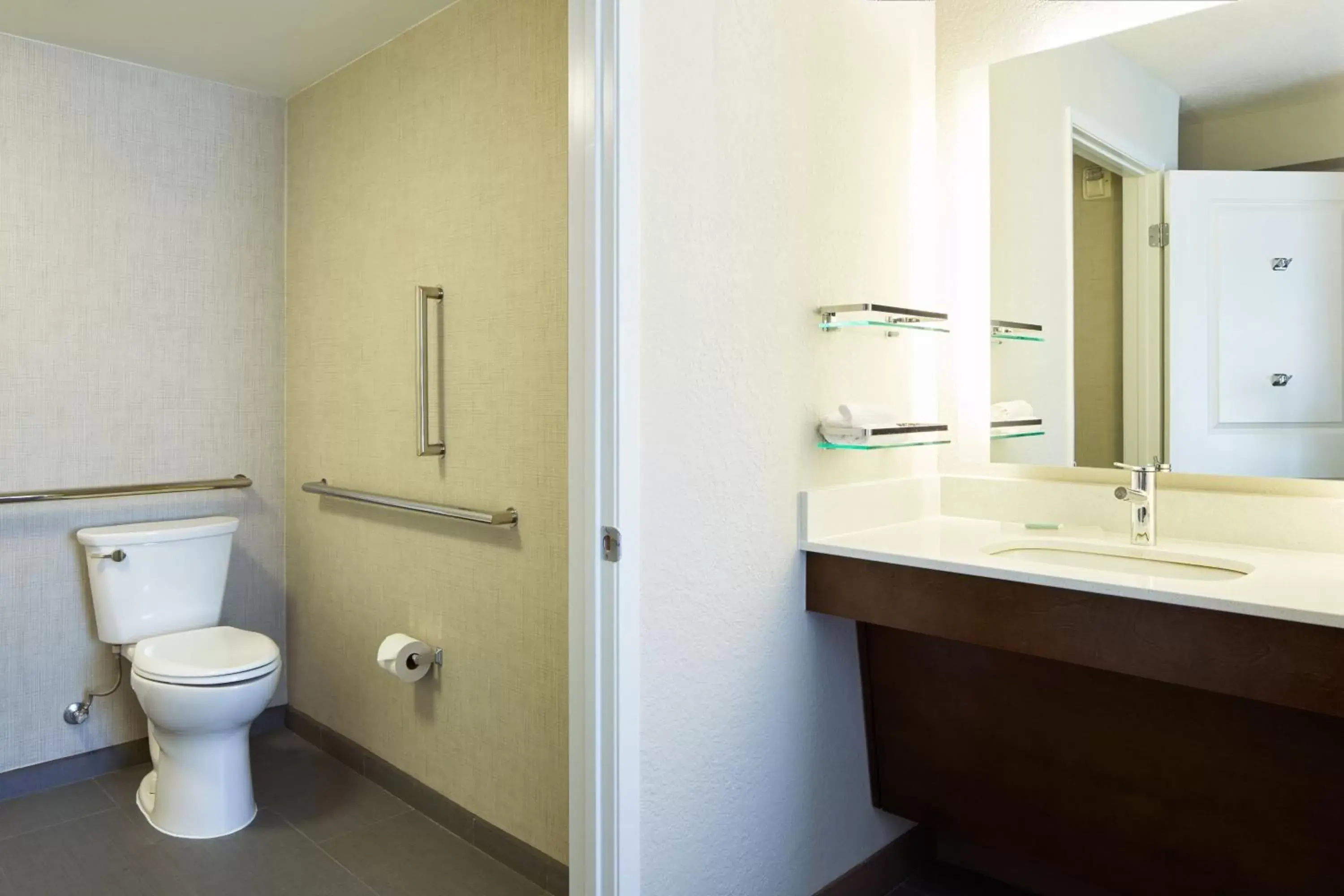 Bathroom in Residence Inn Los Angeles Westlake Village