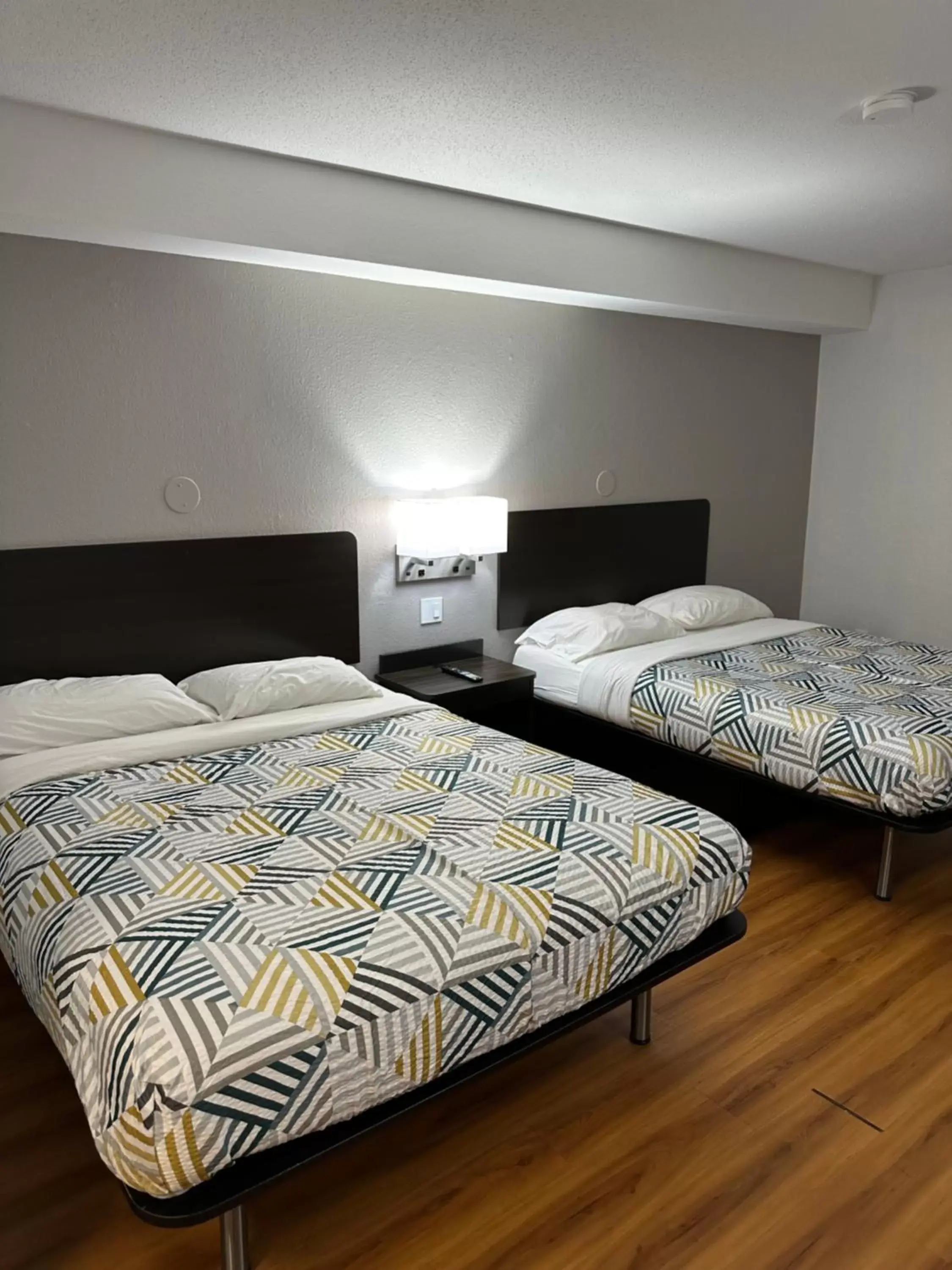 Bed in Motel 6-Greensboro, NC - Airport Bed in Motel 6-Greensboro, NC - Airport