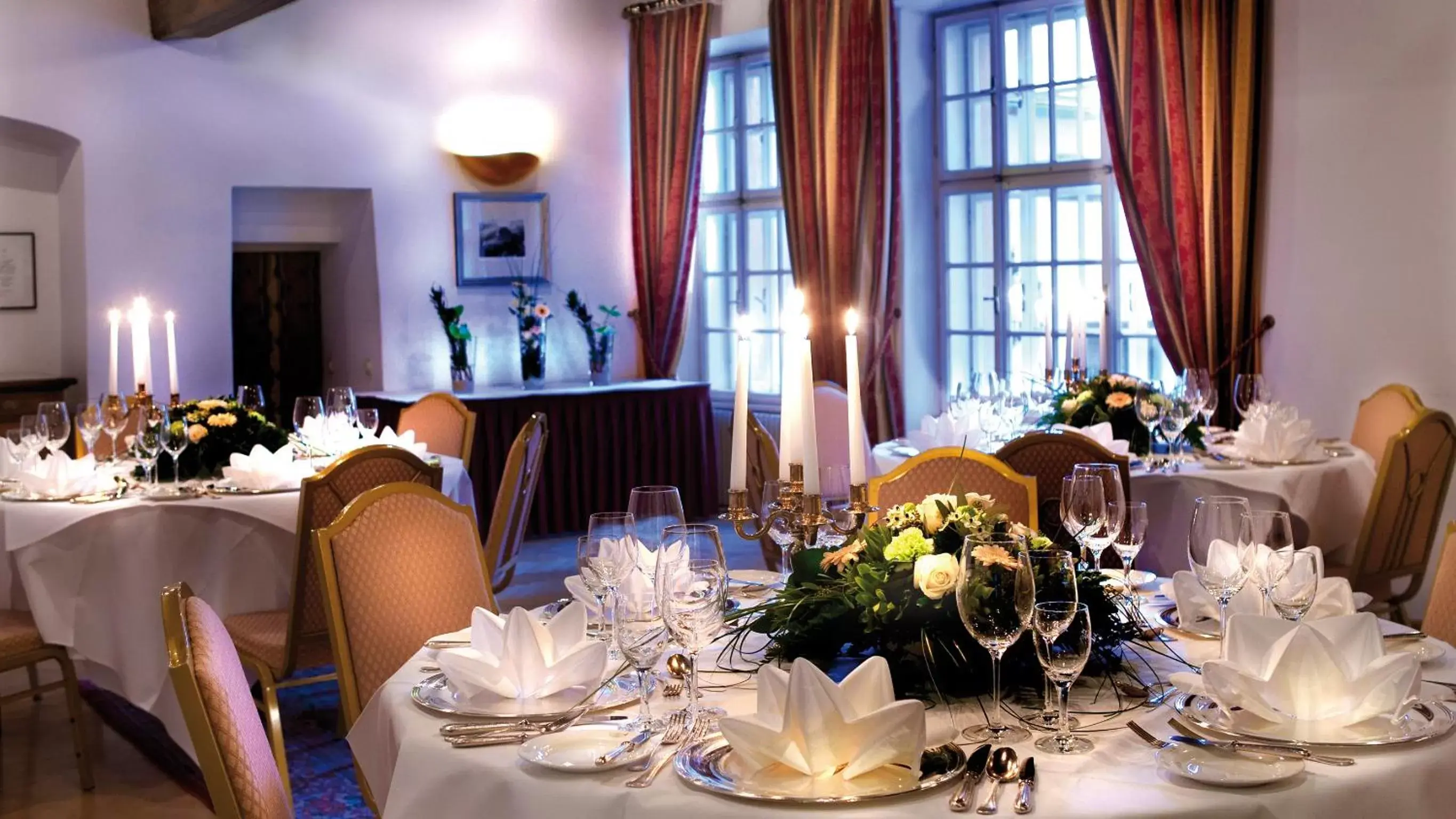 Restaurant/Places to Eat in Radisson Blu Hotel Altstadt