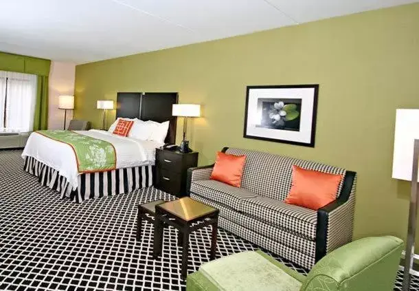 Seating area in Fairfield Inn Suites Elkin Jonesville