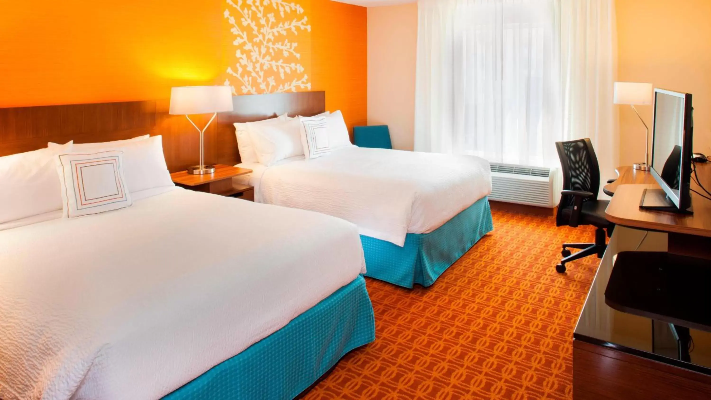 Bed in Fairfield Inn & Suites by Marriott Atlanta Gwinnett Place