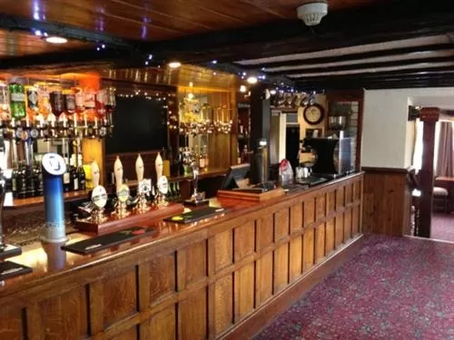 Lounge or bar in The Charlton Inn