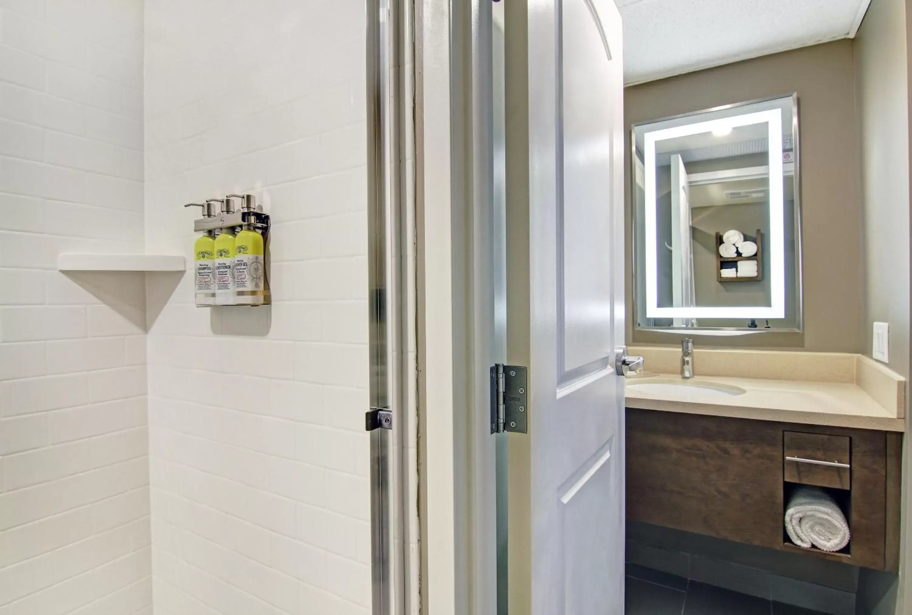 Bathroom in Staybridge Suites Toronto - Vaughan South, an IHG Hotel