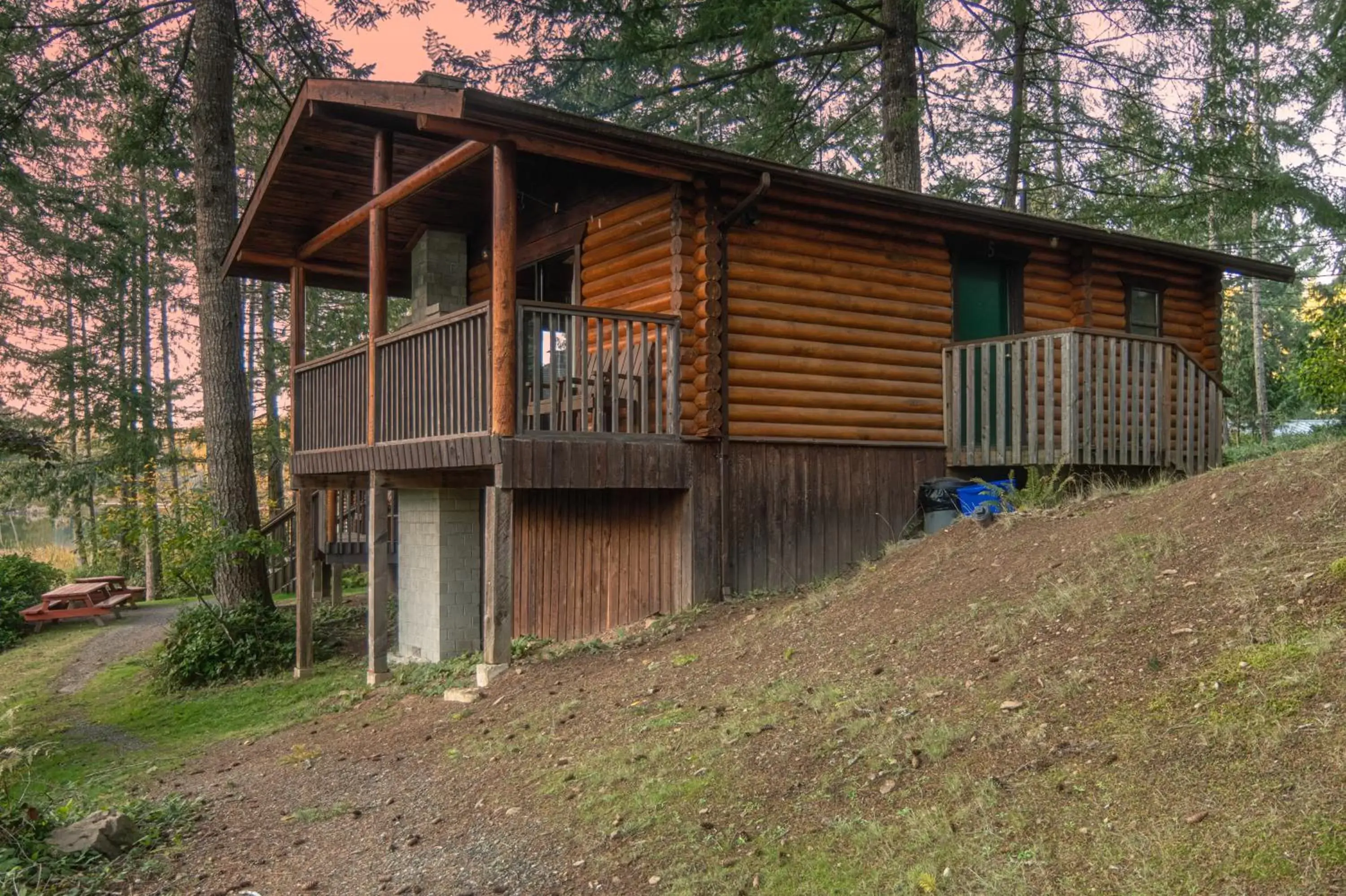 Facade/entrance, Property Building in Cusheon Lake Resort